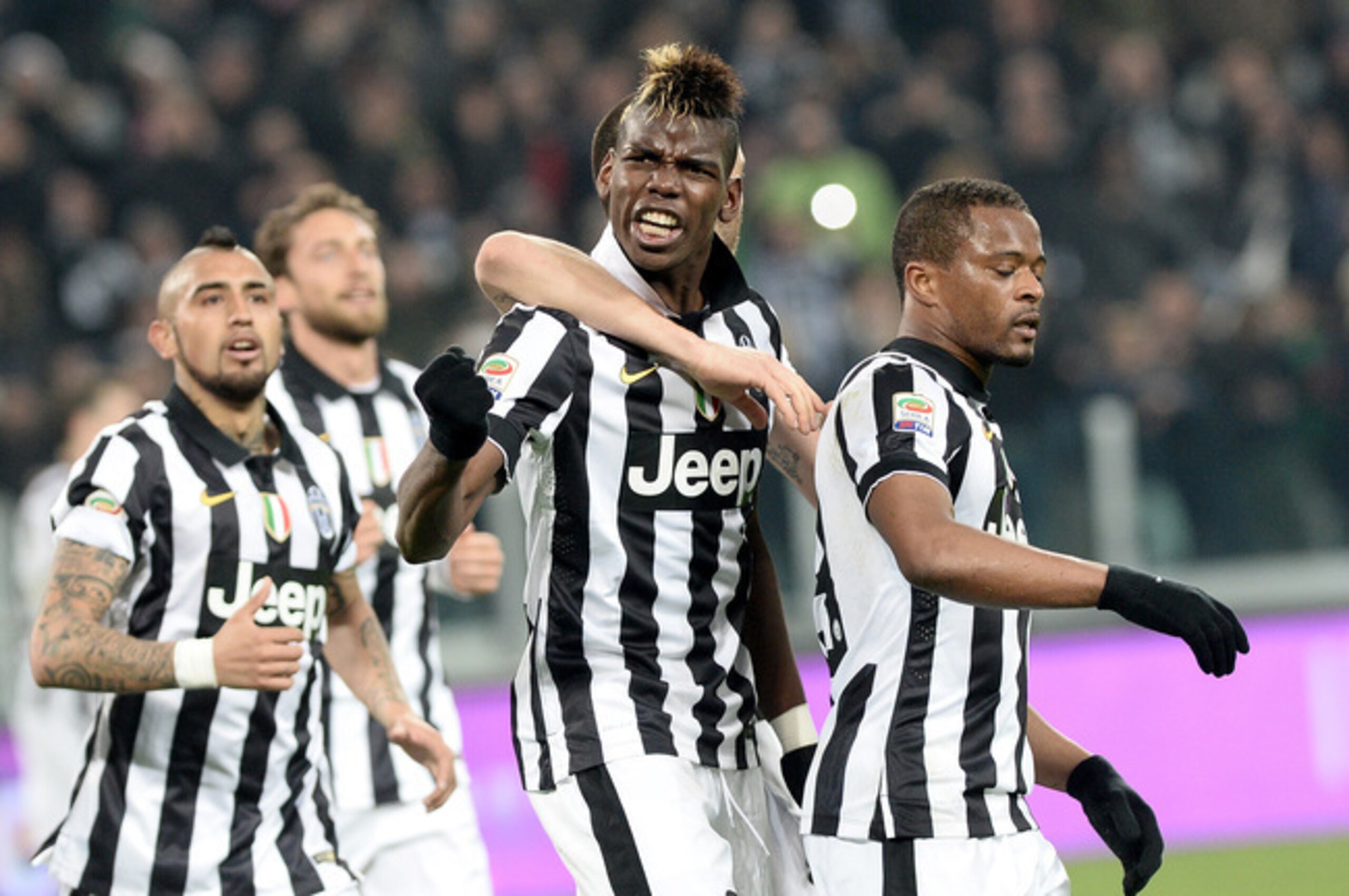 Paul Pogba would bring drive and power to the Barca midfield.