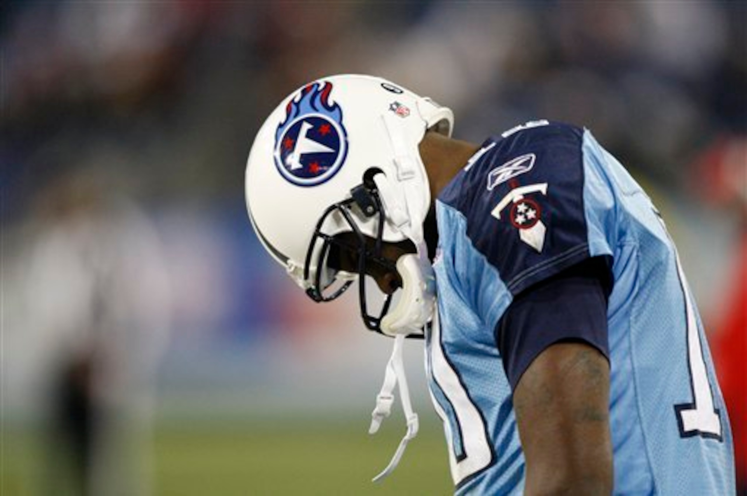 Vince Young and Tennessee struggled in 2009, especially during a dreadful October.