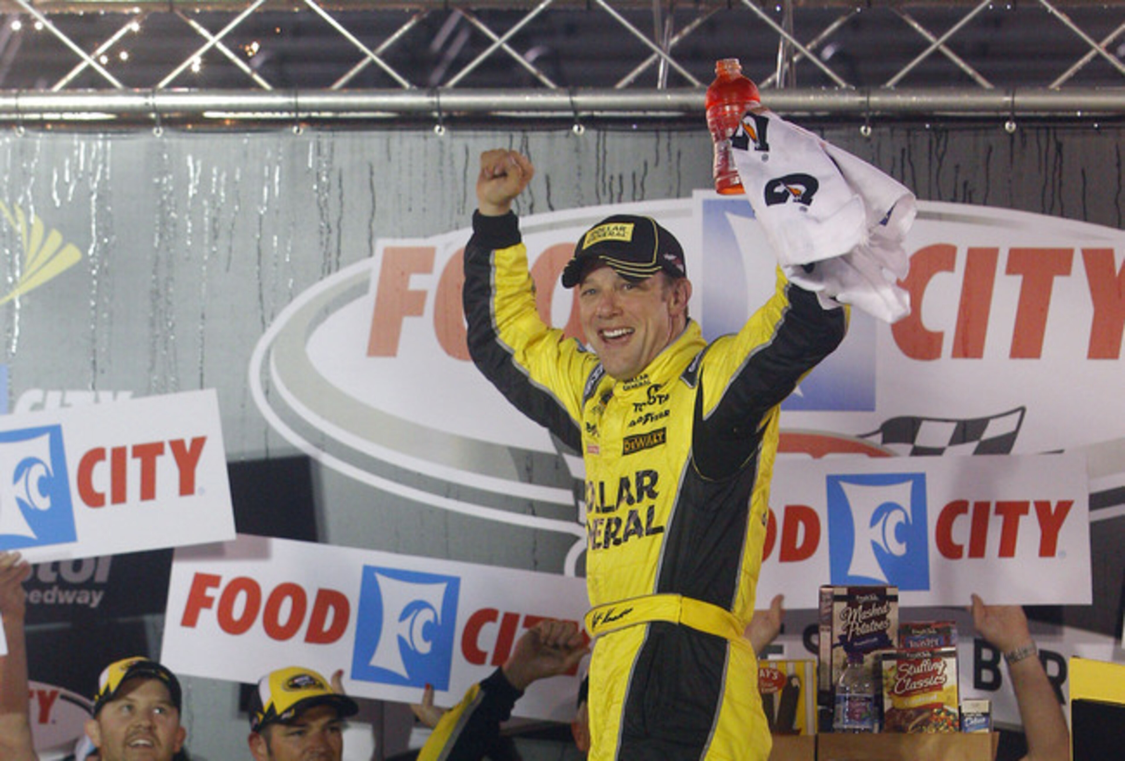 Now that he's broken his 51-race winless streak, can Matt Kenseth make it two wins in a row Saturday night? Now that he's broken his 51-race winless streak, can Matt Kenseth make it two wins in a row Saturday night?