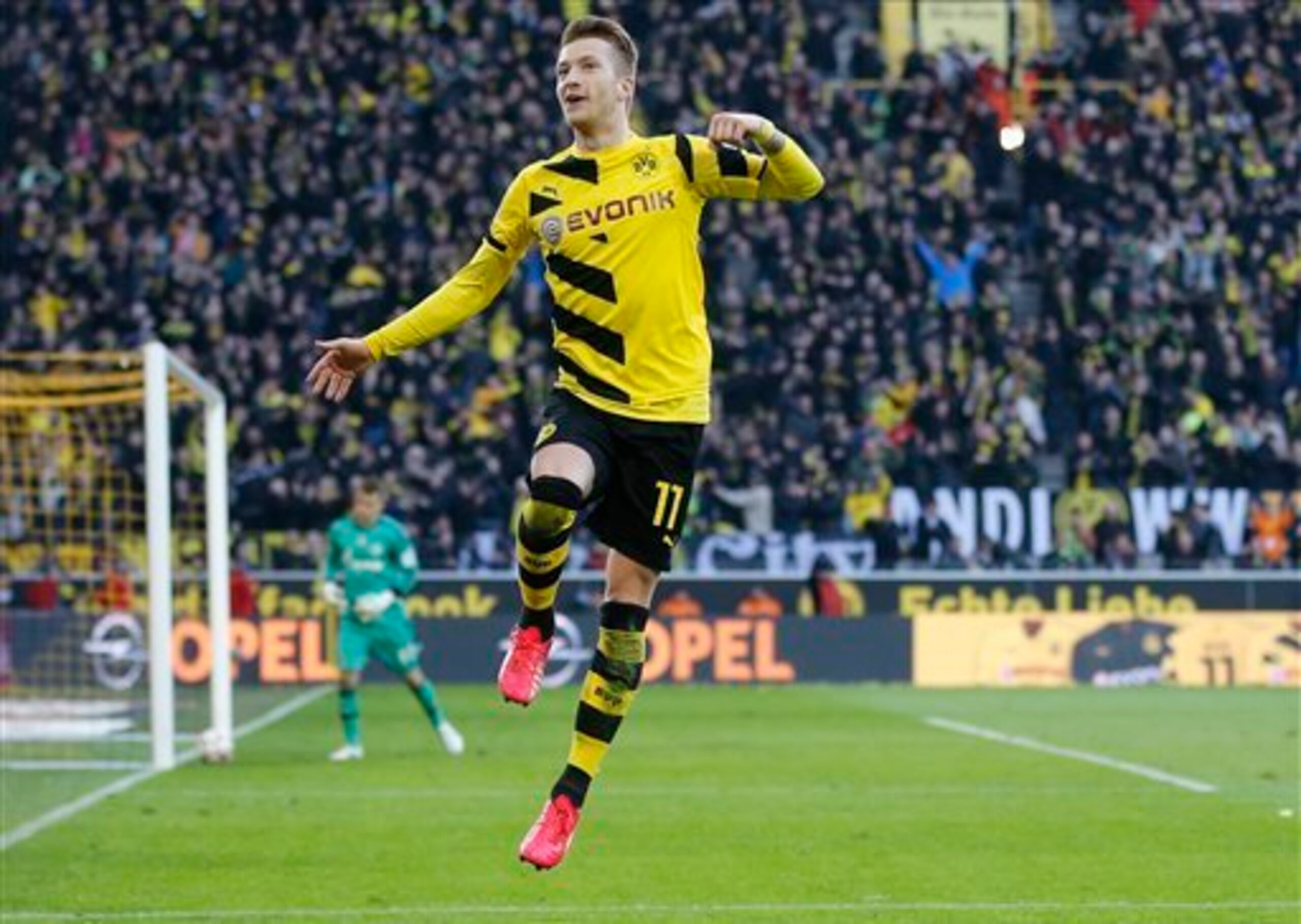 Borussia Dortmund's Marco Reus has a fondness for Barcelona. Borussia Dortmund's Marco Reus has a fondness for Barcelona.