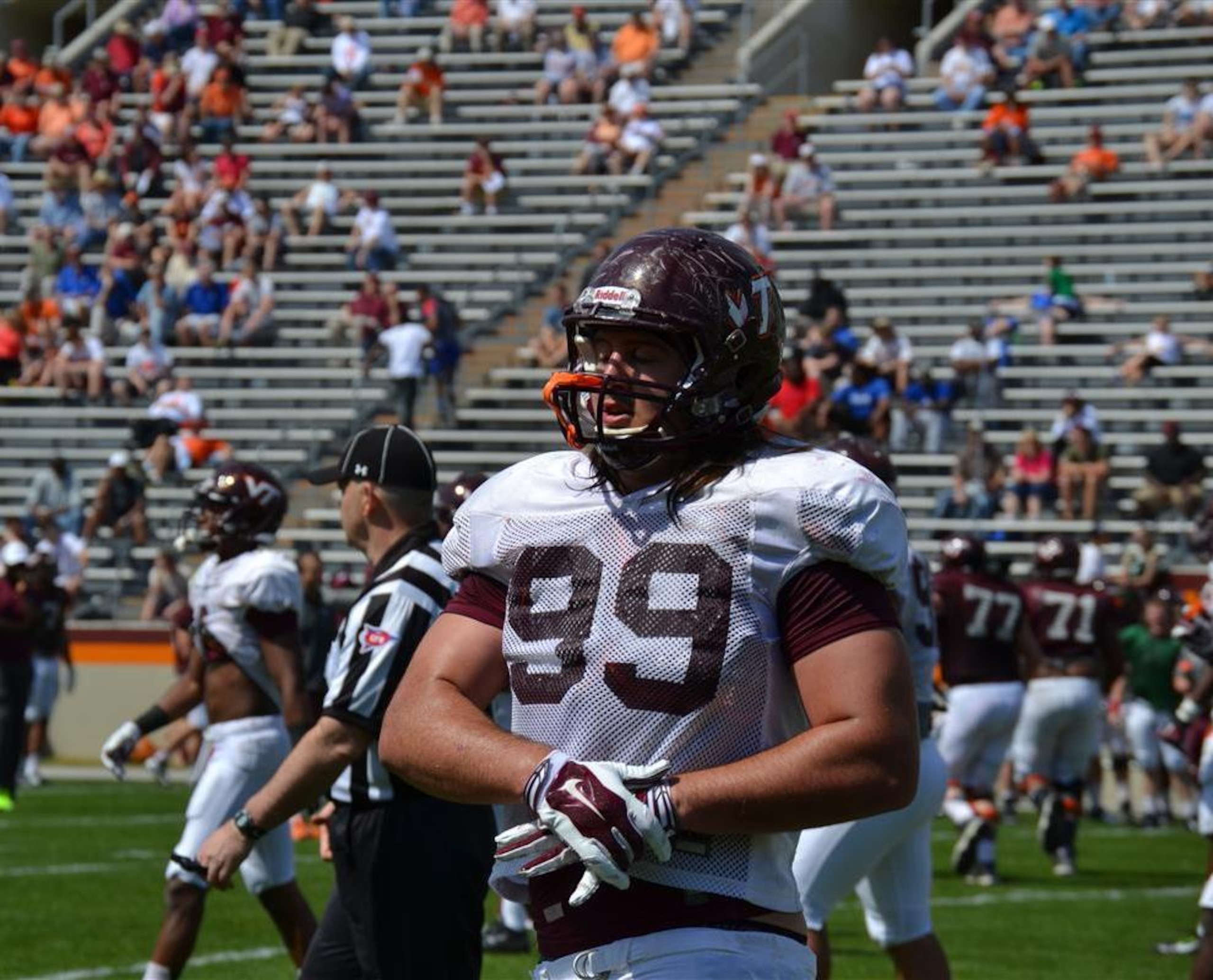 Defensive end Vincent Mihota