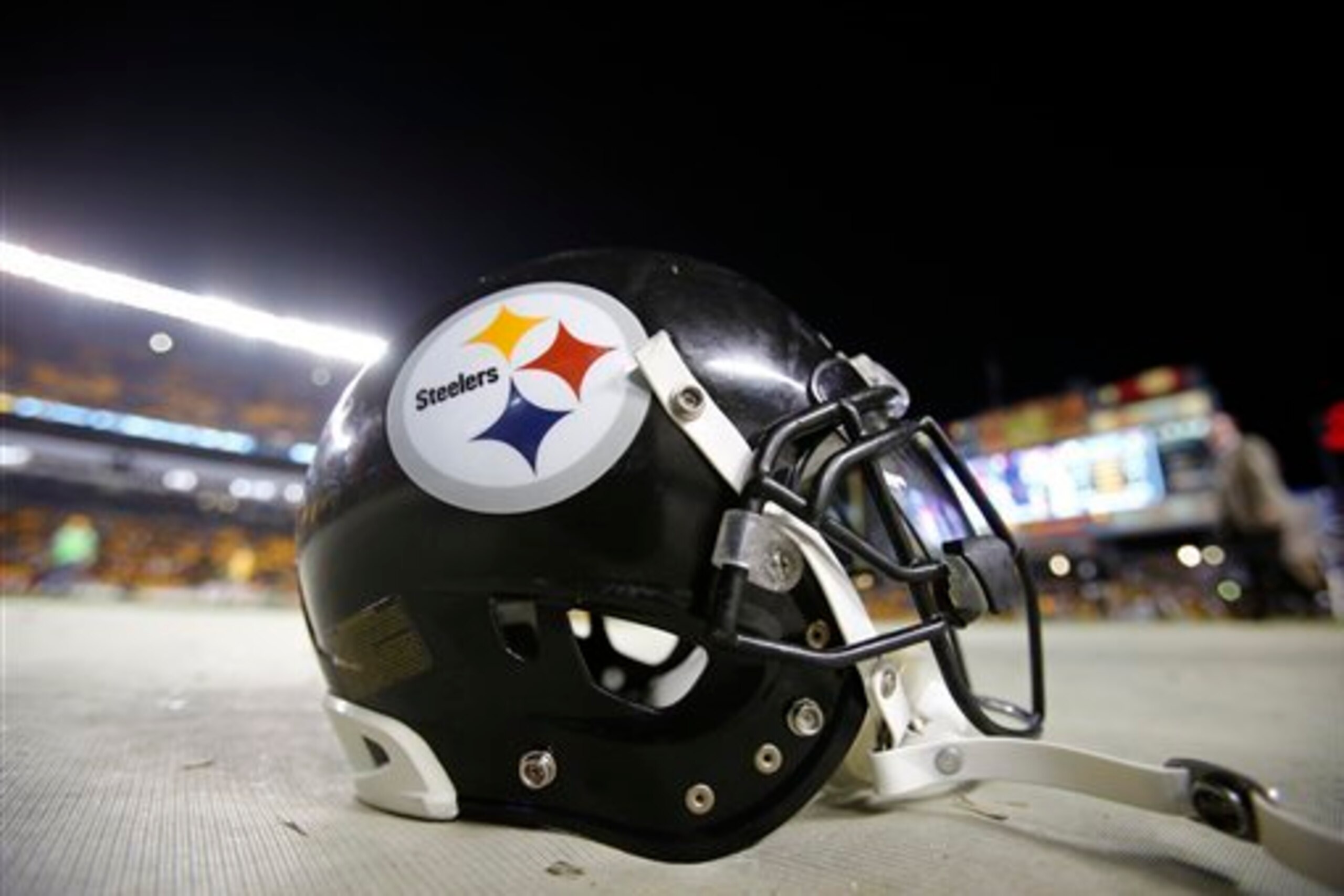 Which players are currently being linked to the Steelers in the 2015 NFL draft? Which players are currently being linked to the Steelers in the 2015 NFL draft?
