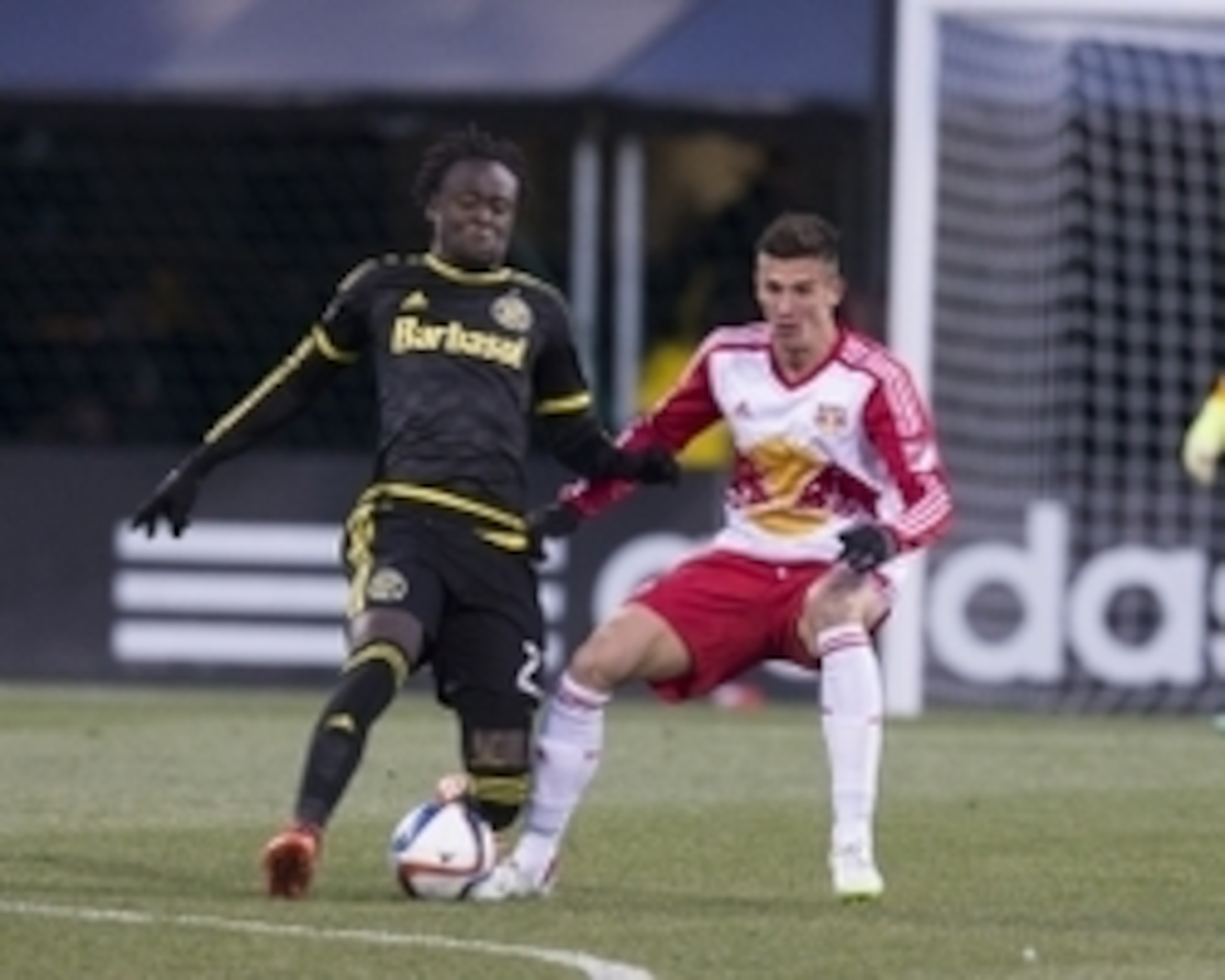 Matt Miazga closes down Columbus forward Kei Kamara.