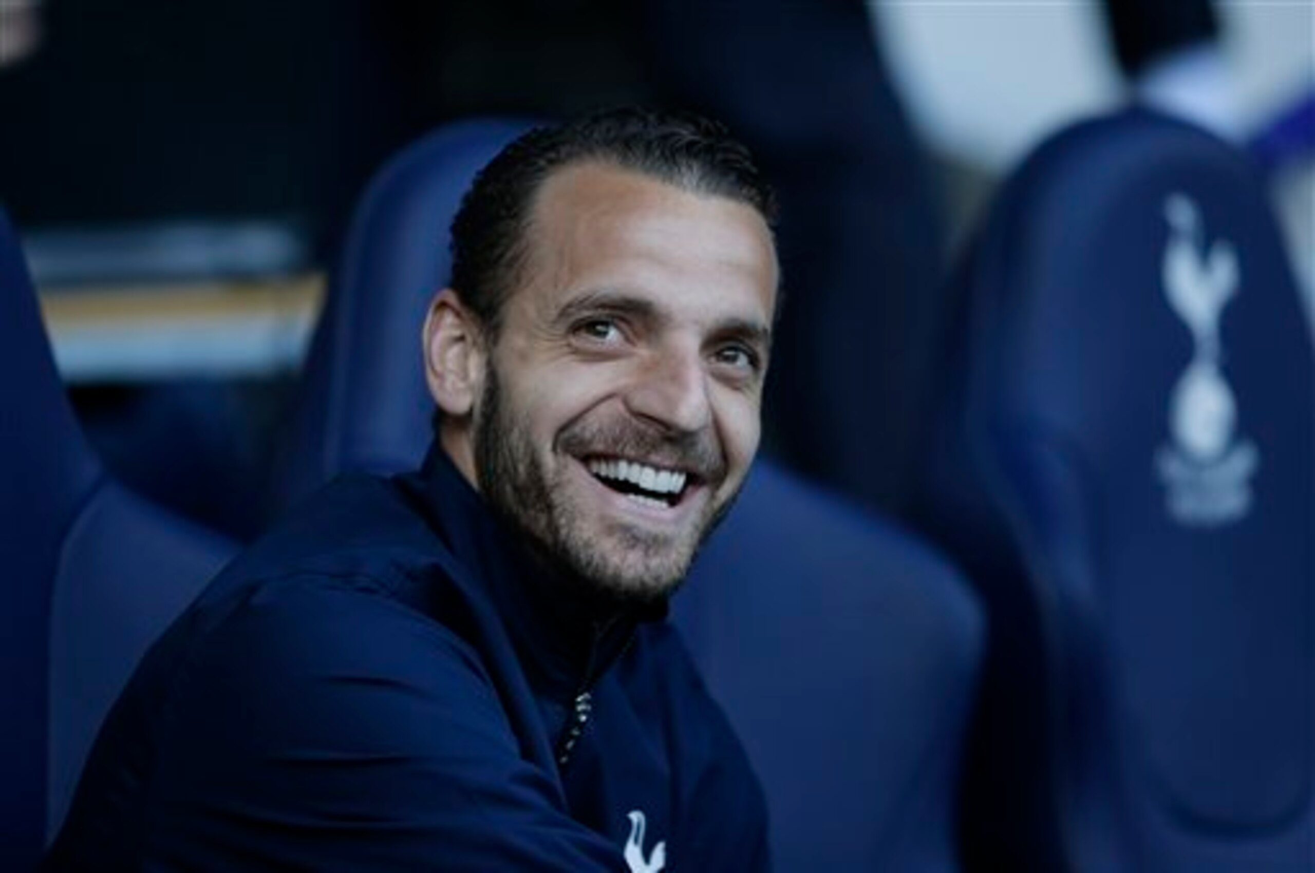 Despite his smiles on the bench during the match with Aston Villa, Roberto Soldado's already weak contributions have diminished further in April.
