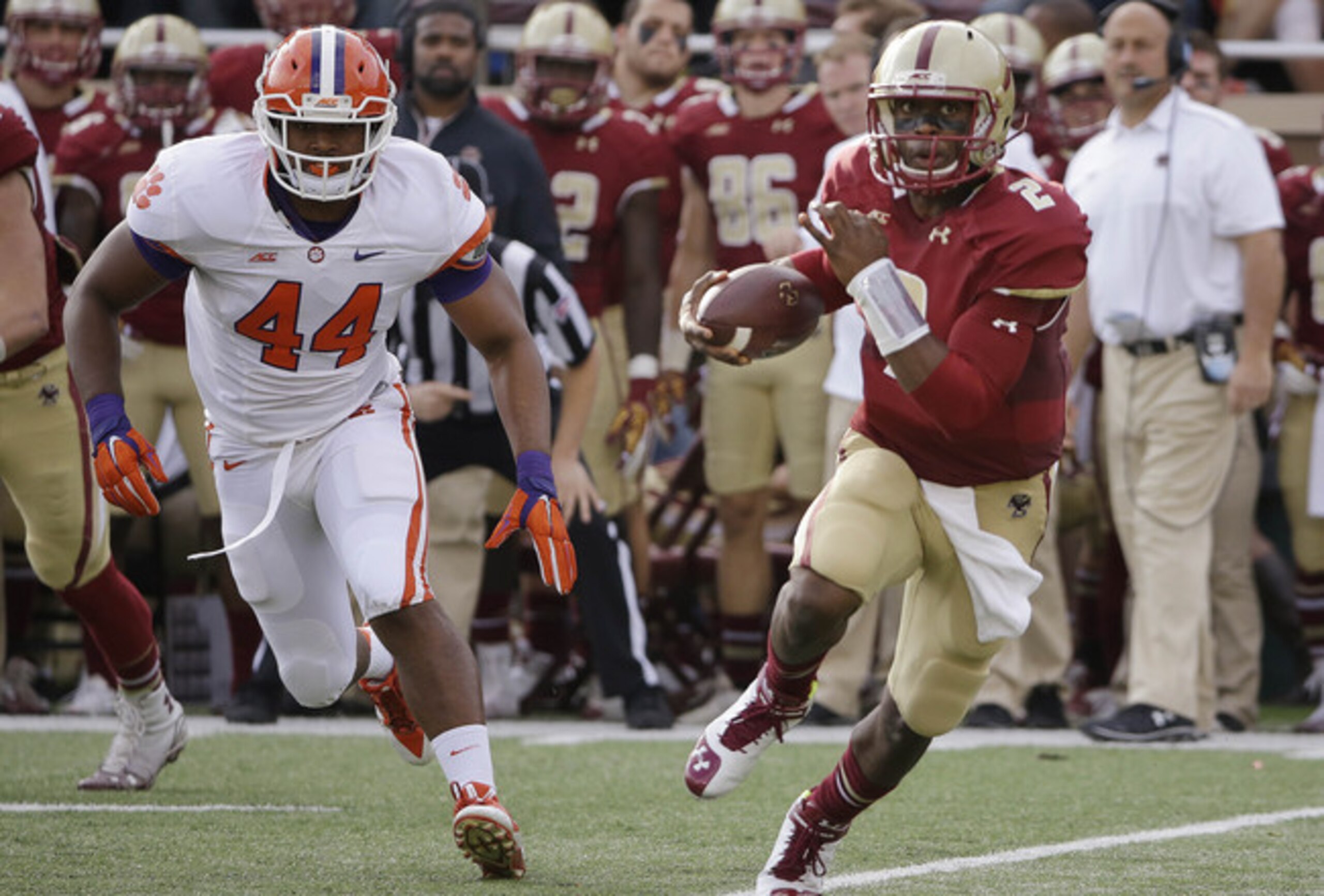 B.J. Goodson will take on additional responsibility in the middle of Clemson's defense this fall.