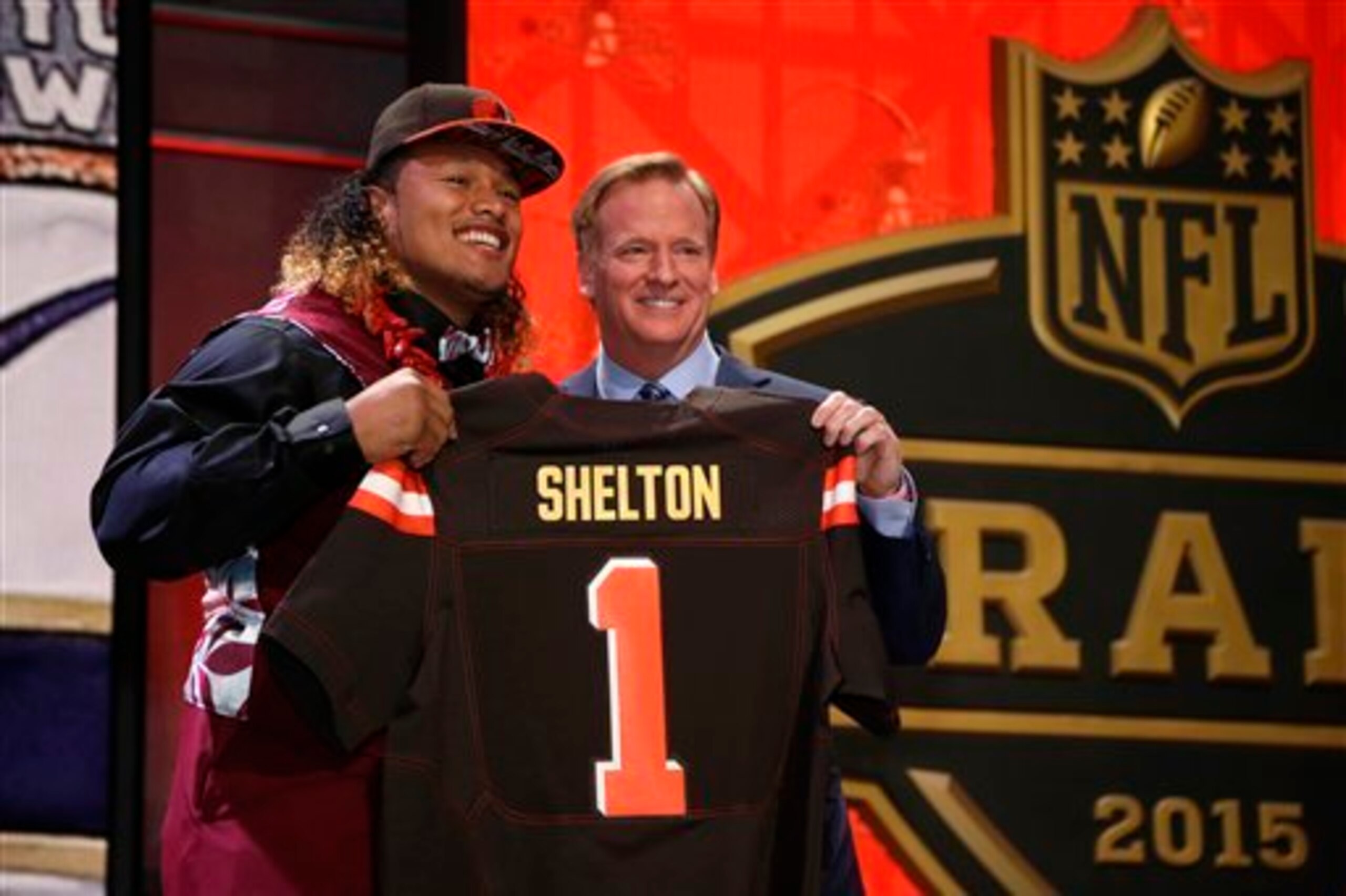 Nose tackle Danny Shelton should help the Browns get better against the run.