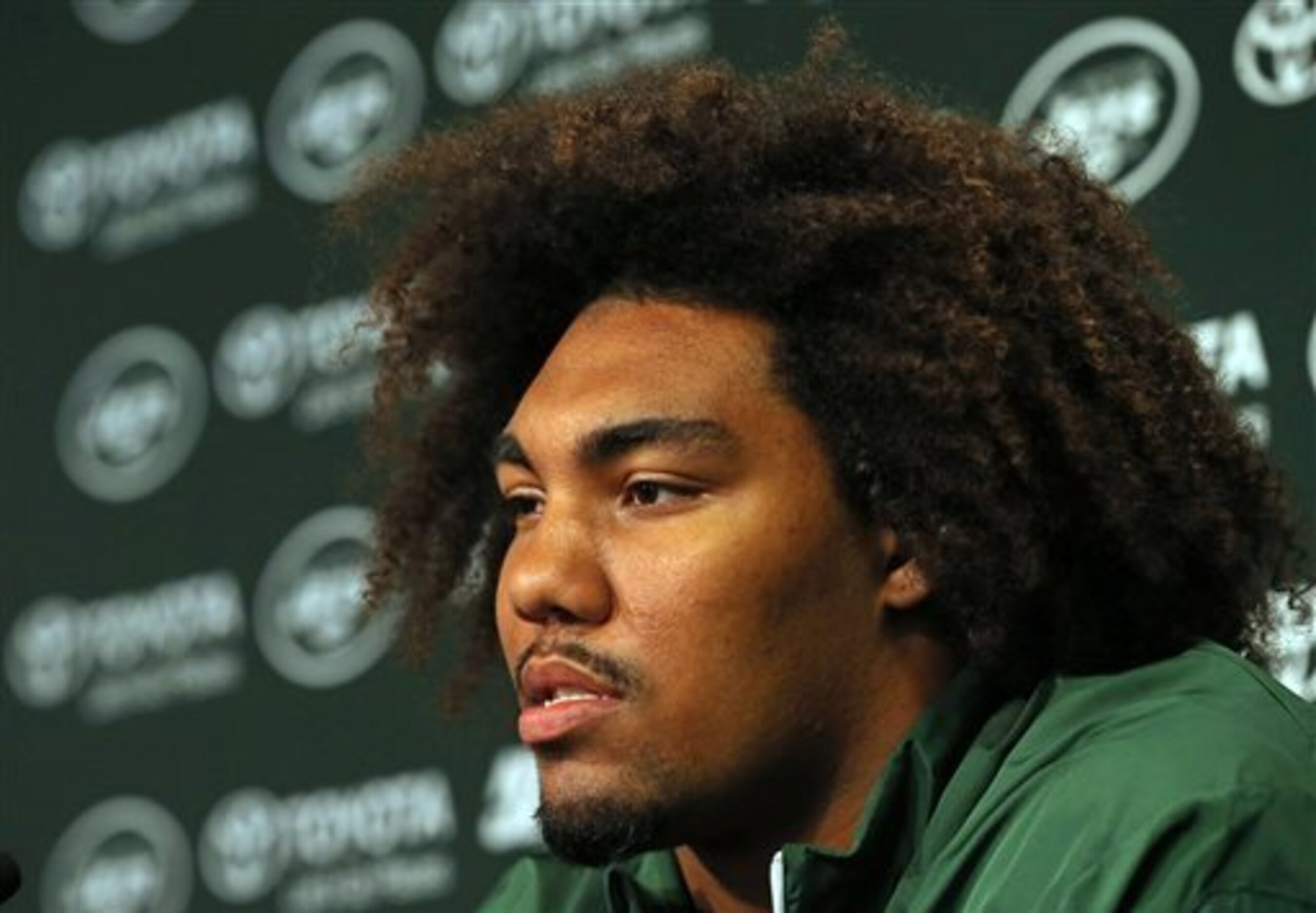 Leonard Williams makes the Jets defensive line even more insane.