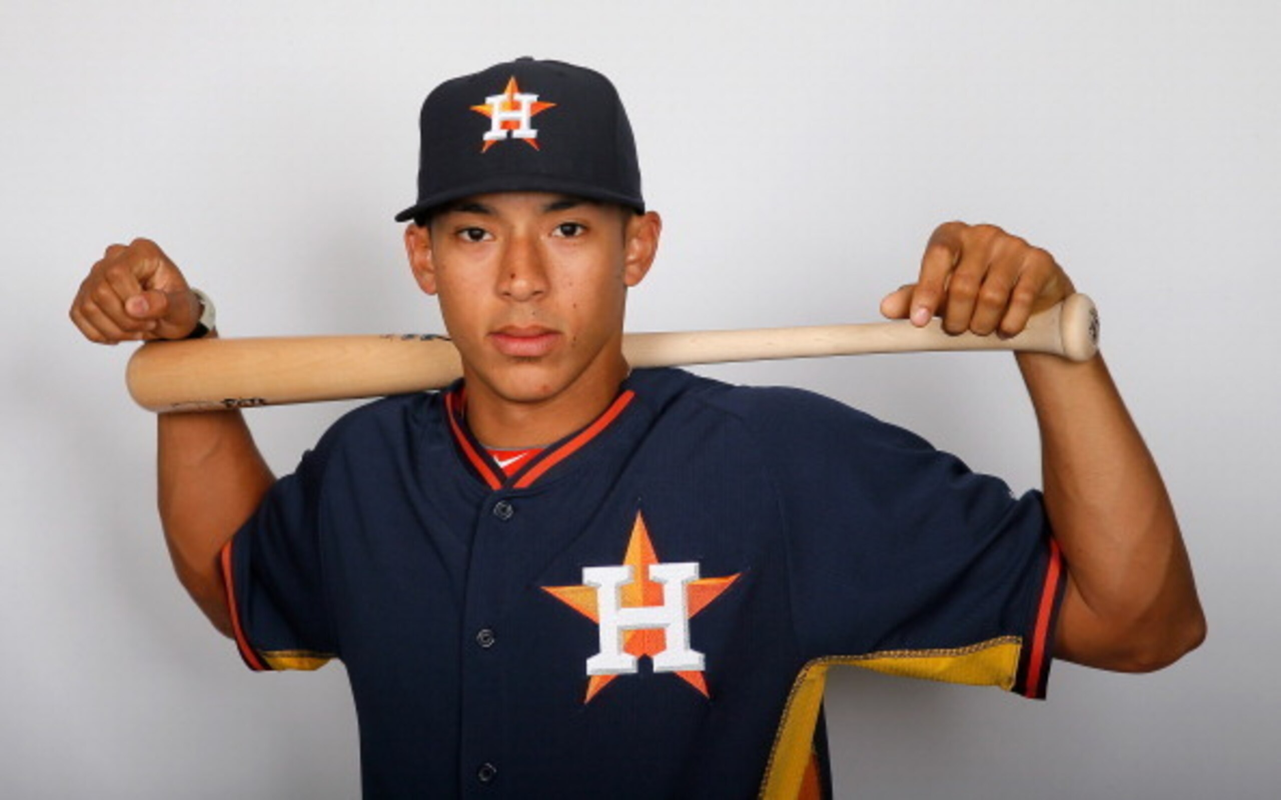 What can't Carlos Correa do on the diamond?