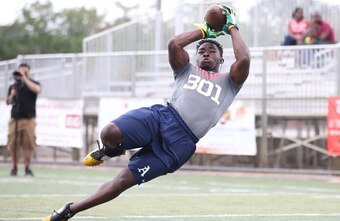 WR Sam Bruce