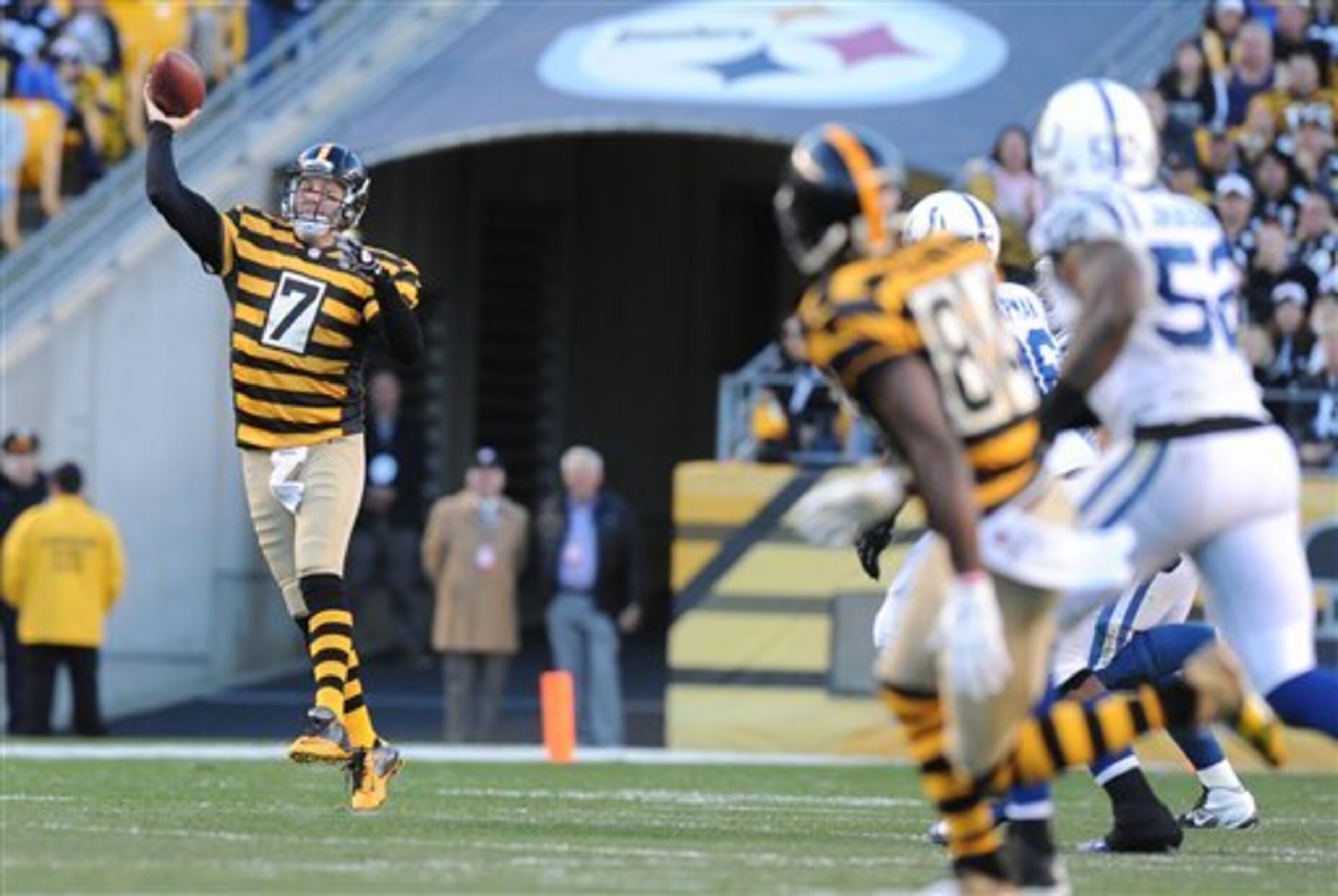 Ben Roethlisberger and the offense set numerous records in 2014.
