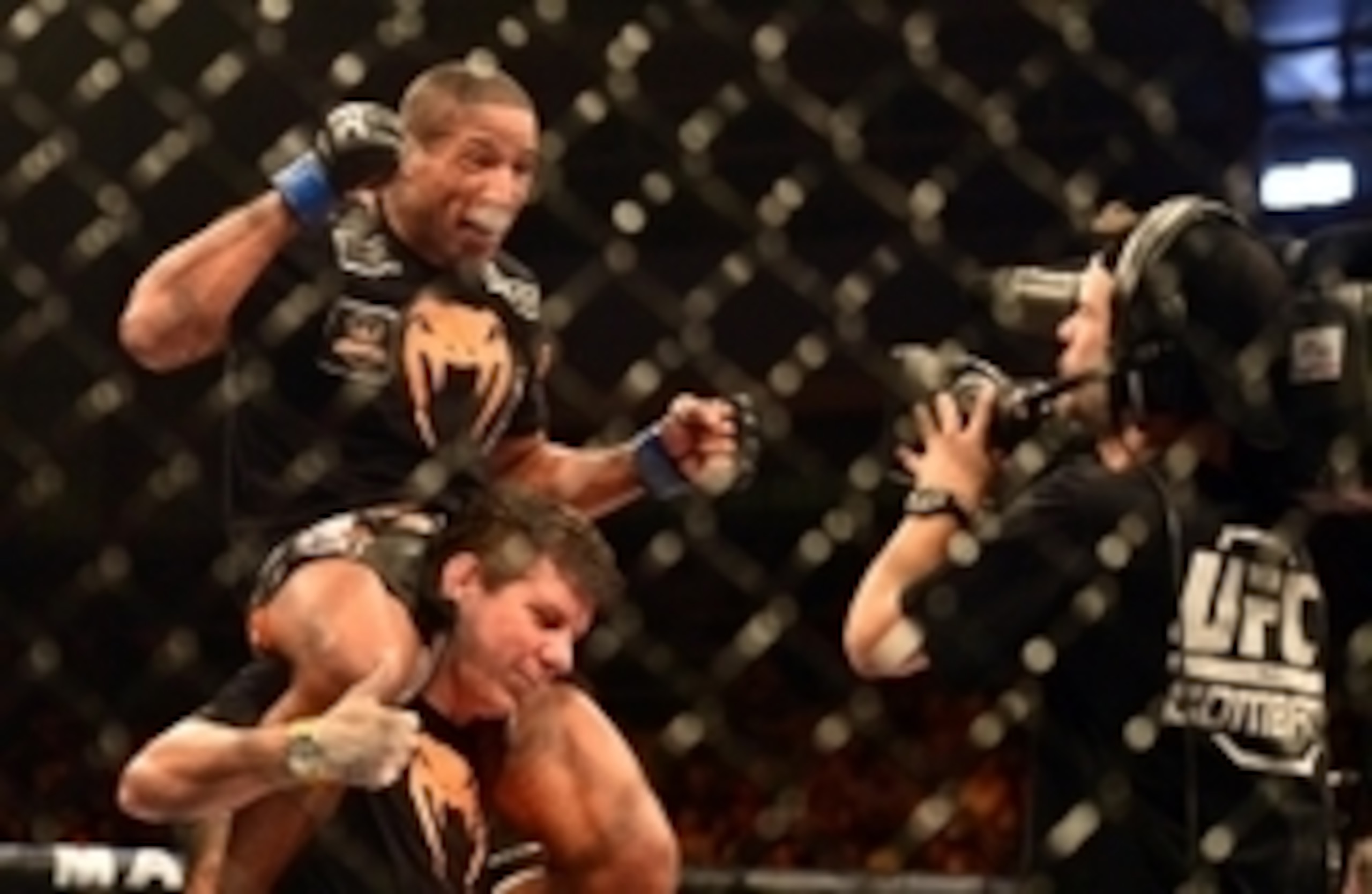 Hacran Dias is an interesting opponent for Urijah Faber to face.