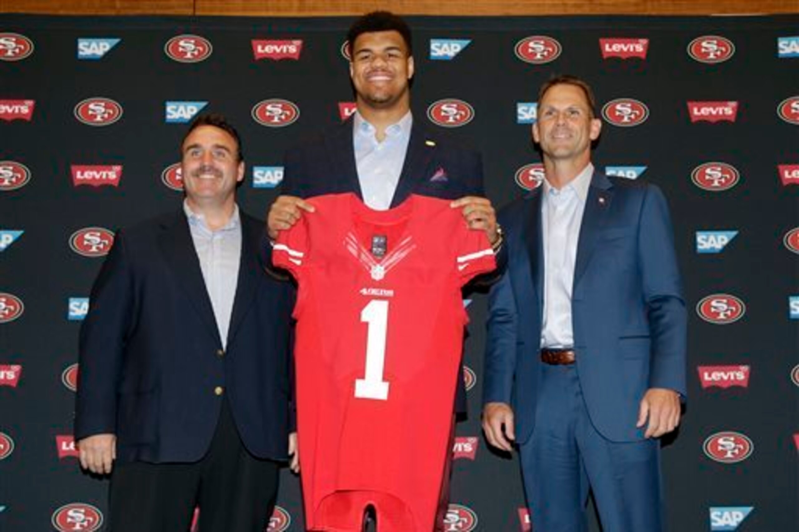 The San Francisco 49ers made Arik Armstead their top choice in the 2015 draft.