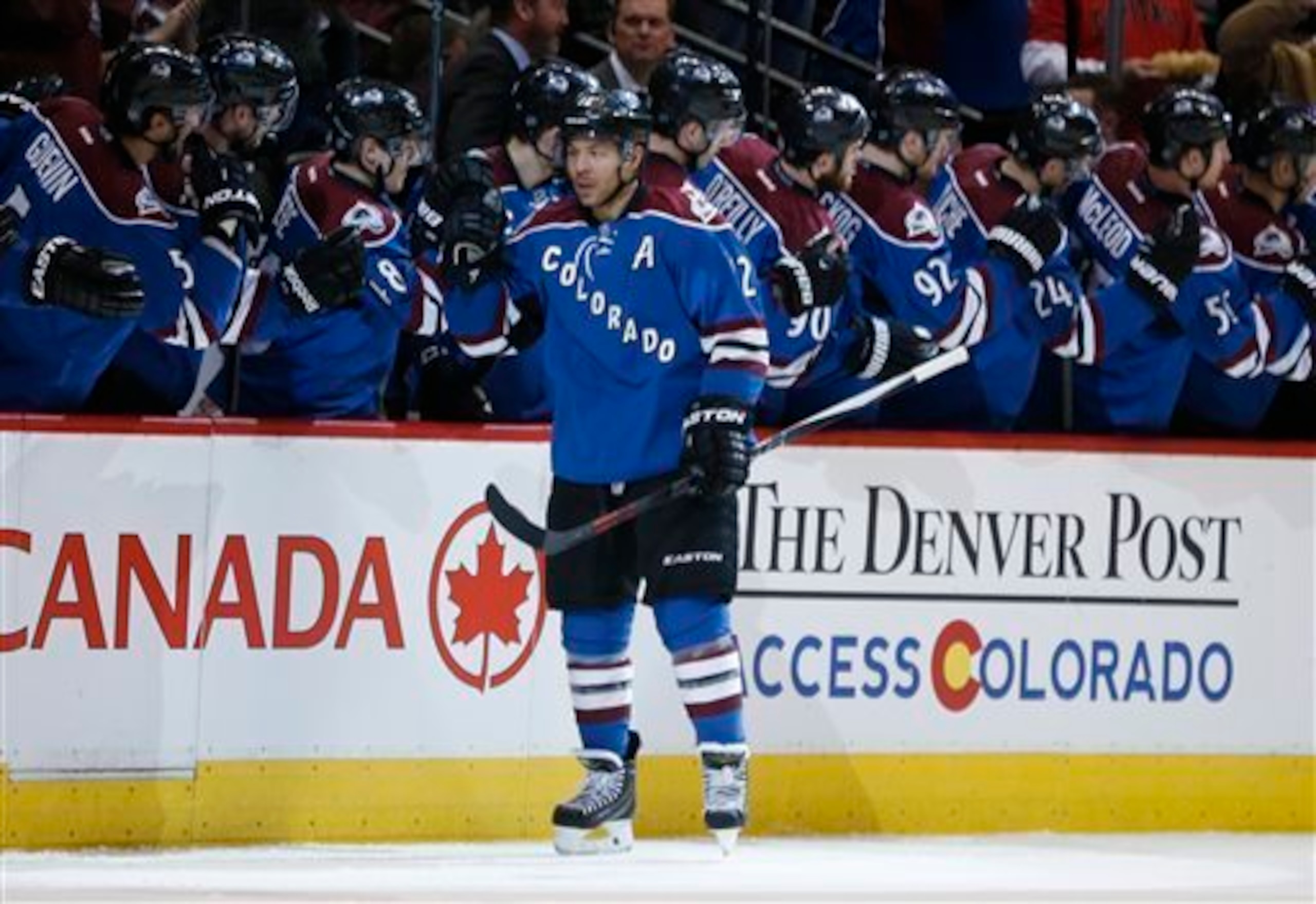 Jarome Iginla deserves to win an NHL title, but suiting up for the Avalanche may make said goal difficult to achieve.