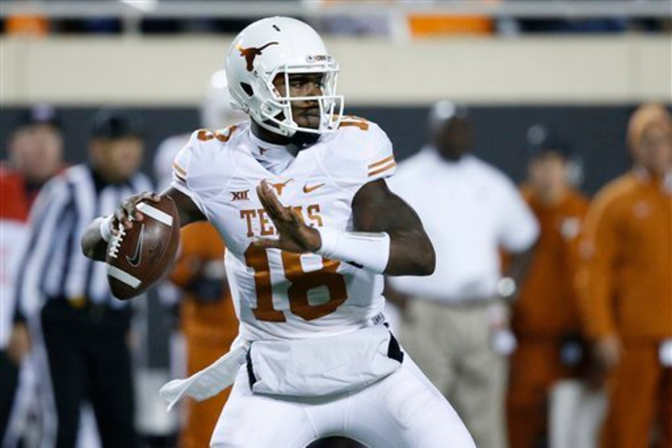 Should replacing Tyrone Swoopes be at the top of the Longhorns' offseason checklist?