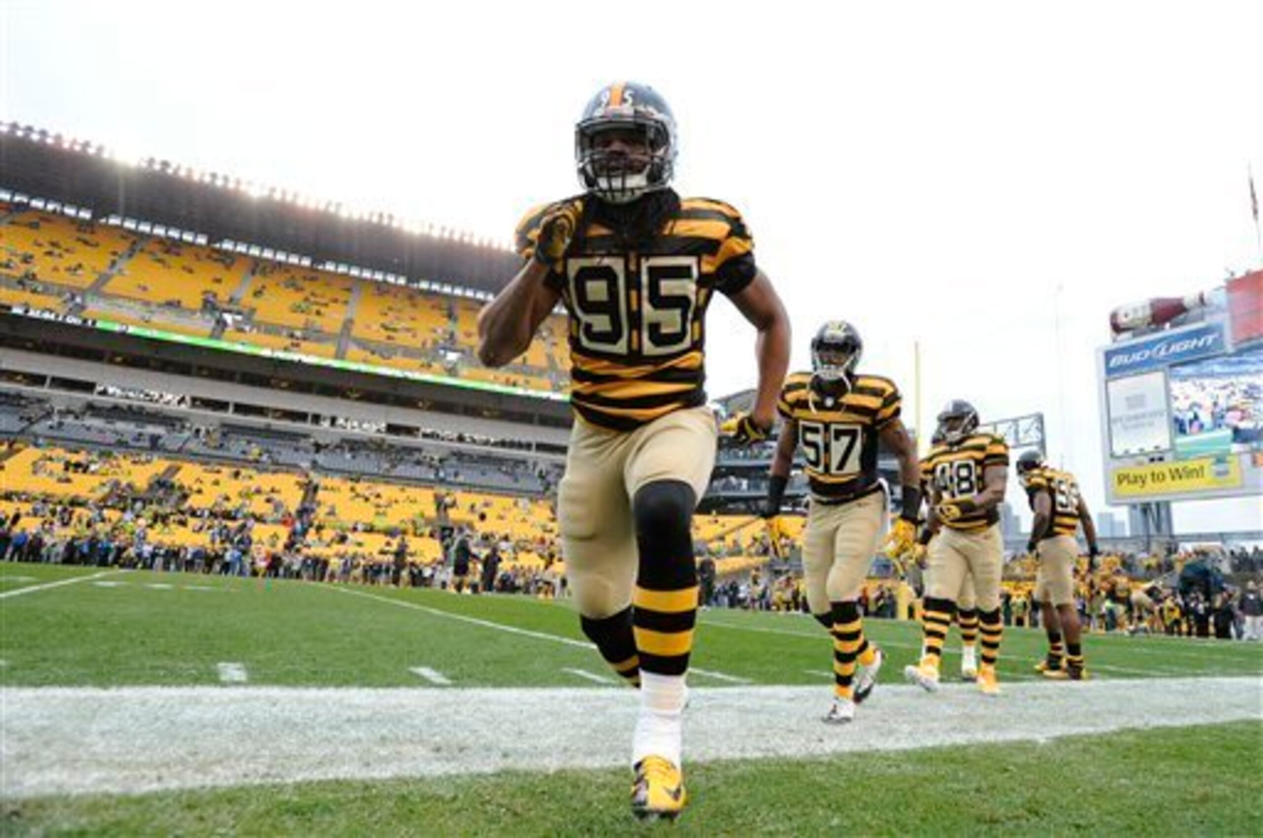 Jarvis Jones (95) Jarvis Jones (95)