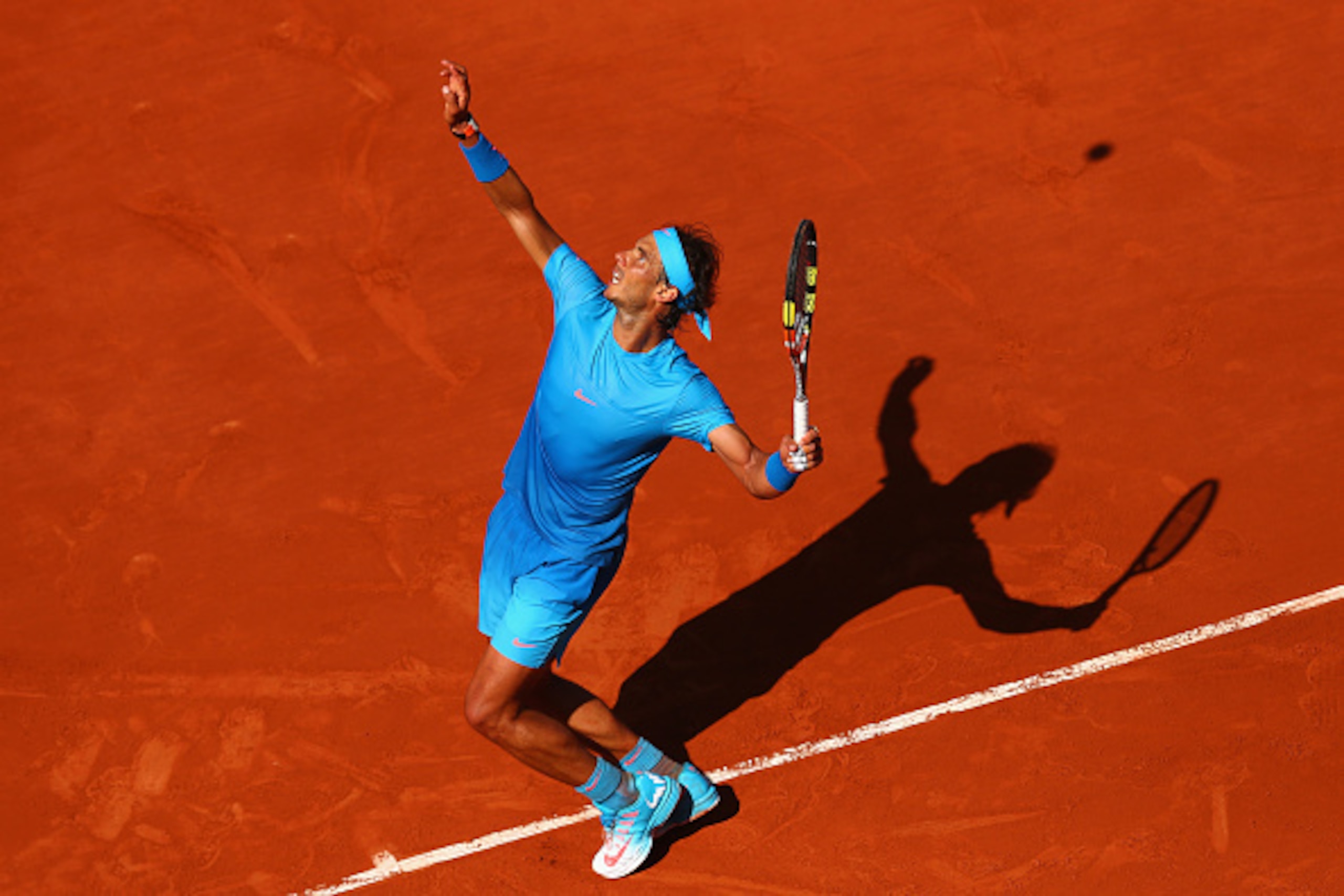 Rafael Nadal sports an electric blue kit at the 2015 Frech Open.