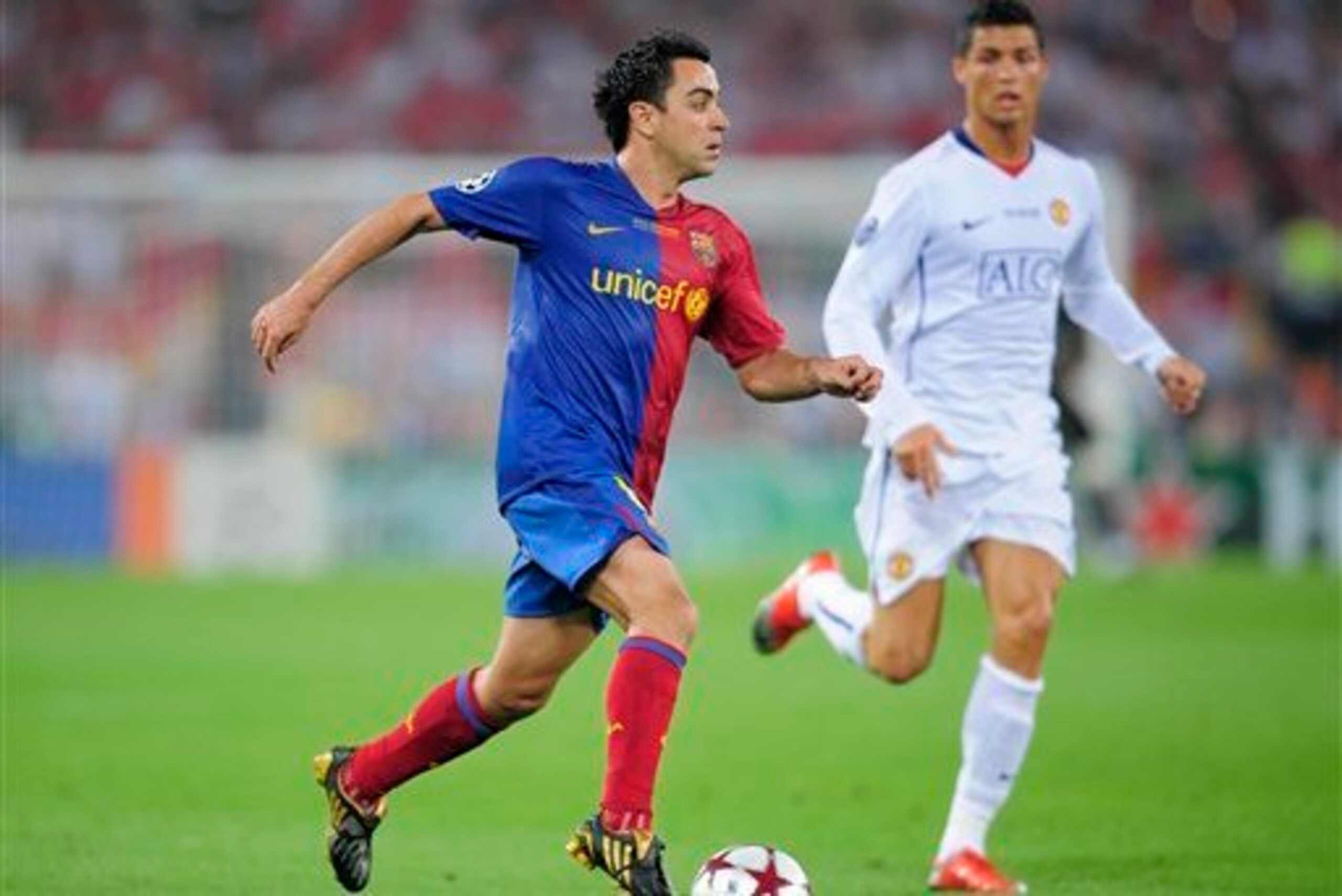 Xavi Hernandez ran rings around Manchester United in 2009.