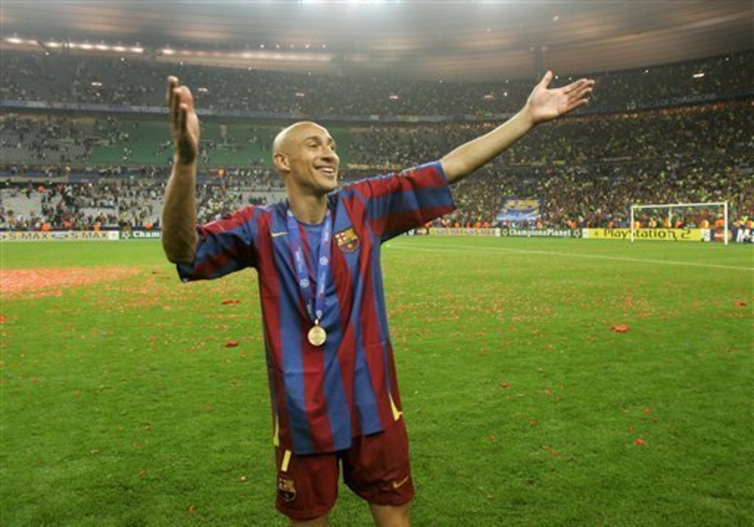 Henrik Larsson played magnificently in his final game for Barca.