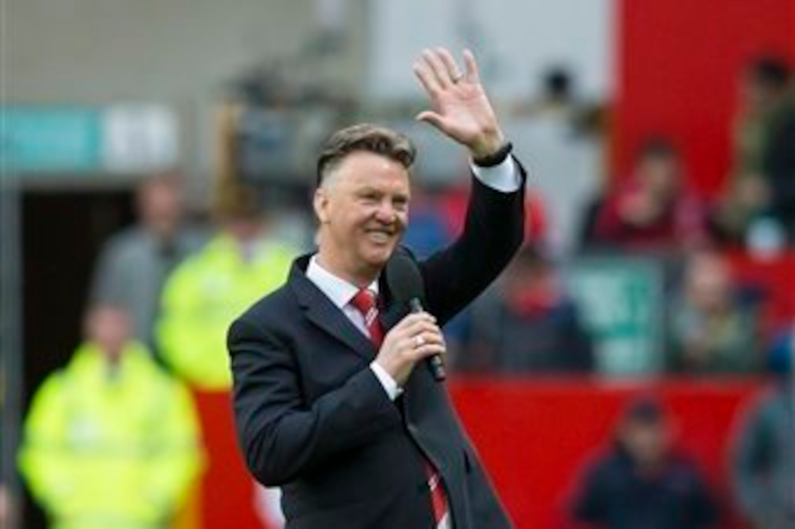 "Hallo, hallo, listen to your manager"