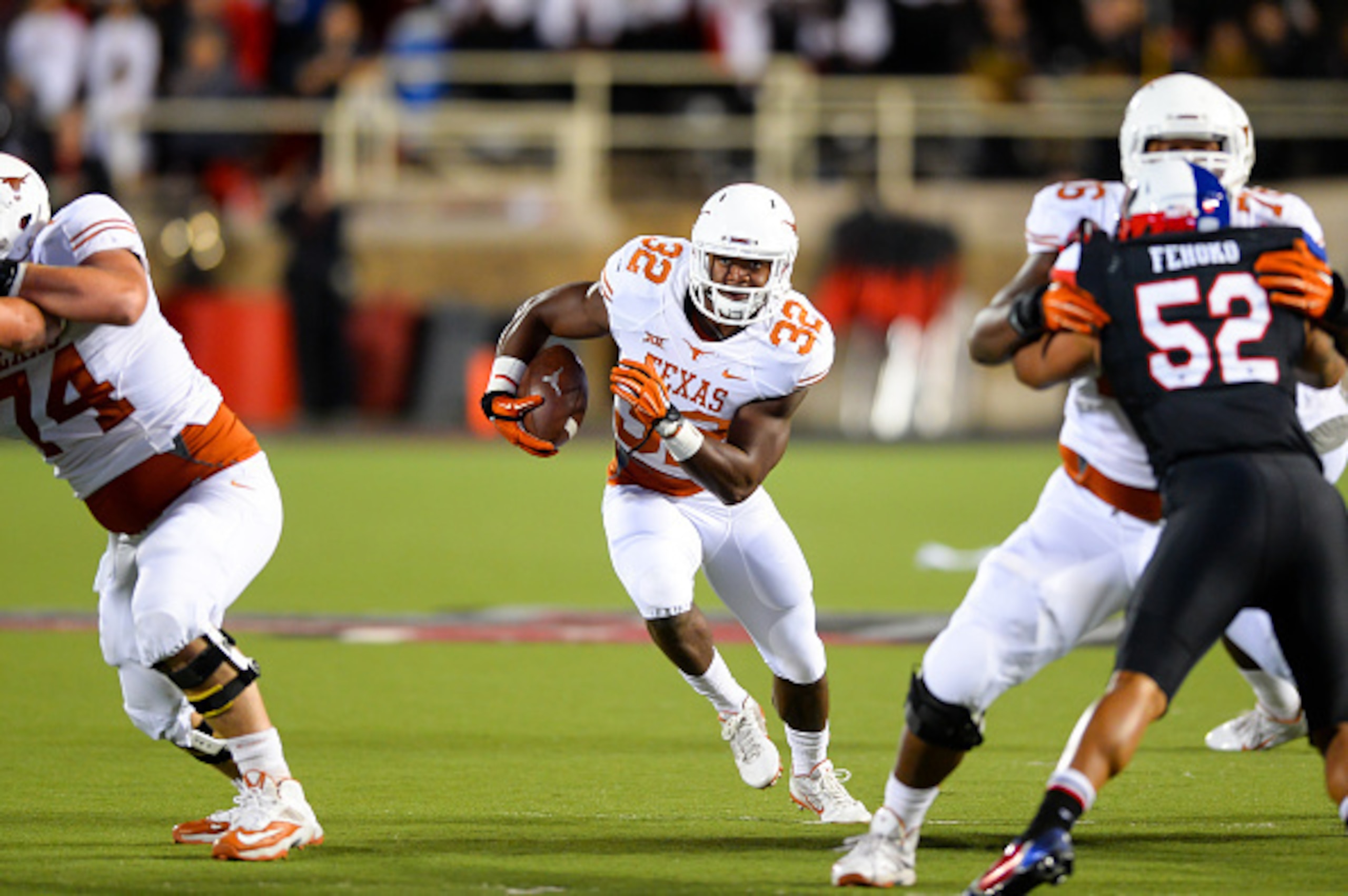 When fully healthy, Gray has the potential to cruise past 1,000 yards on the ground.