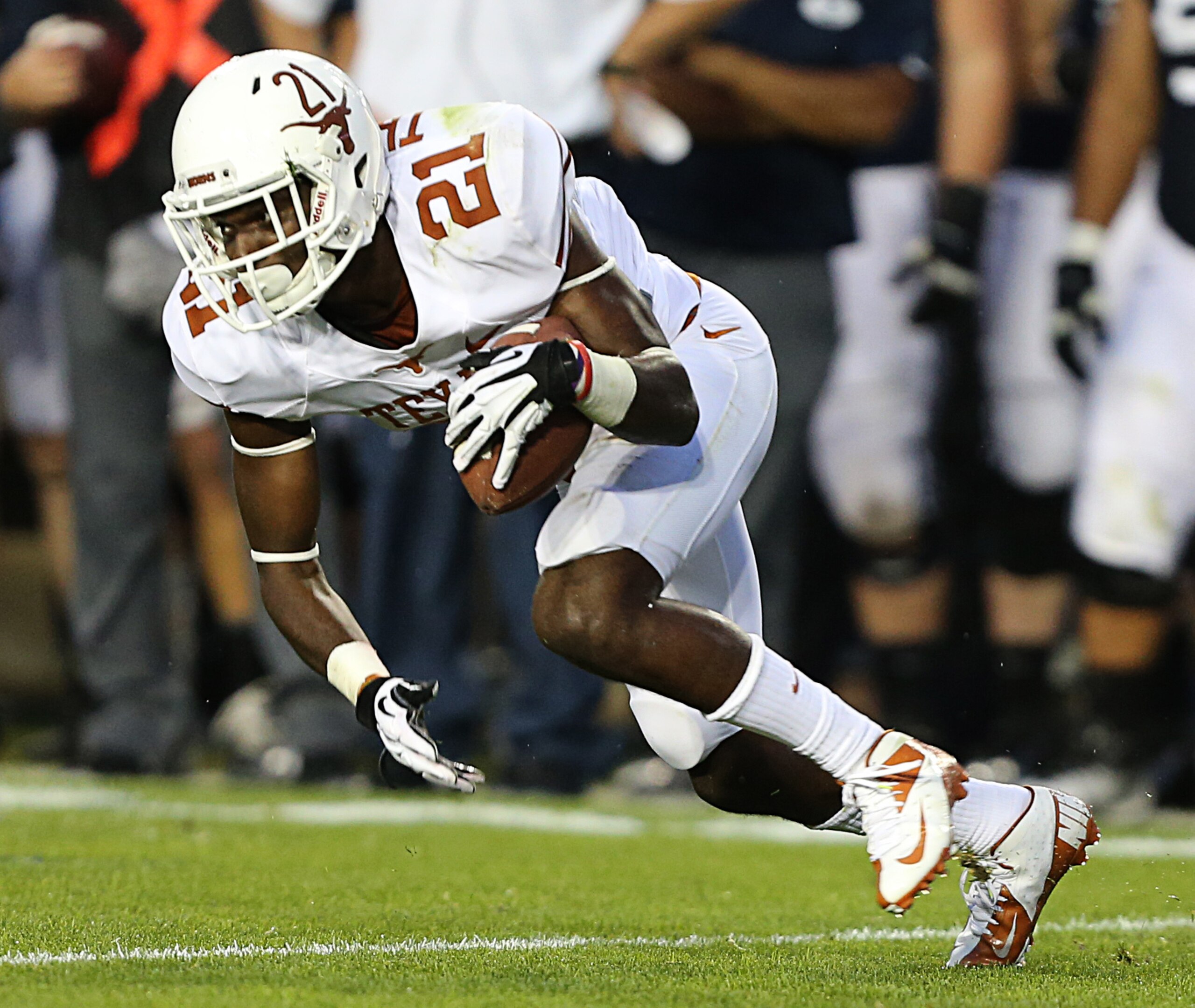 Senior corner Duke Thomas will have to shoulder a heavy burden in 2015.
