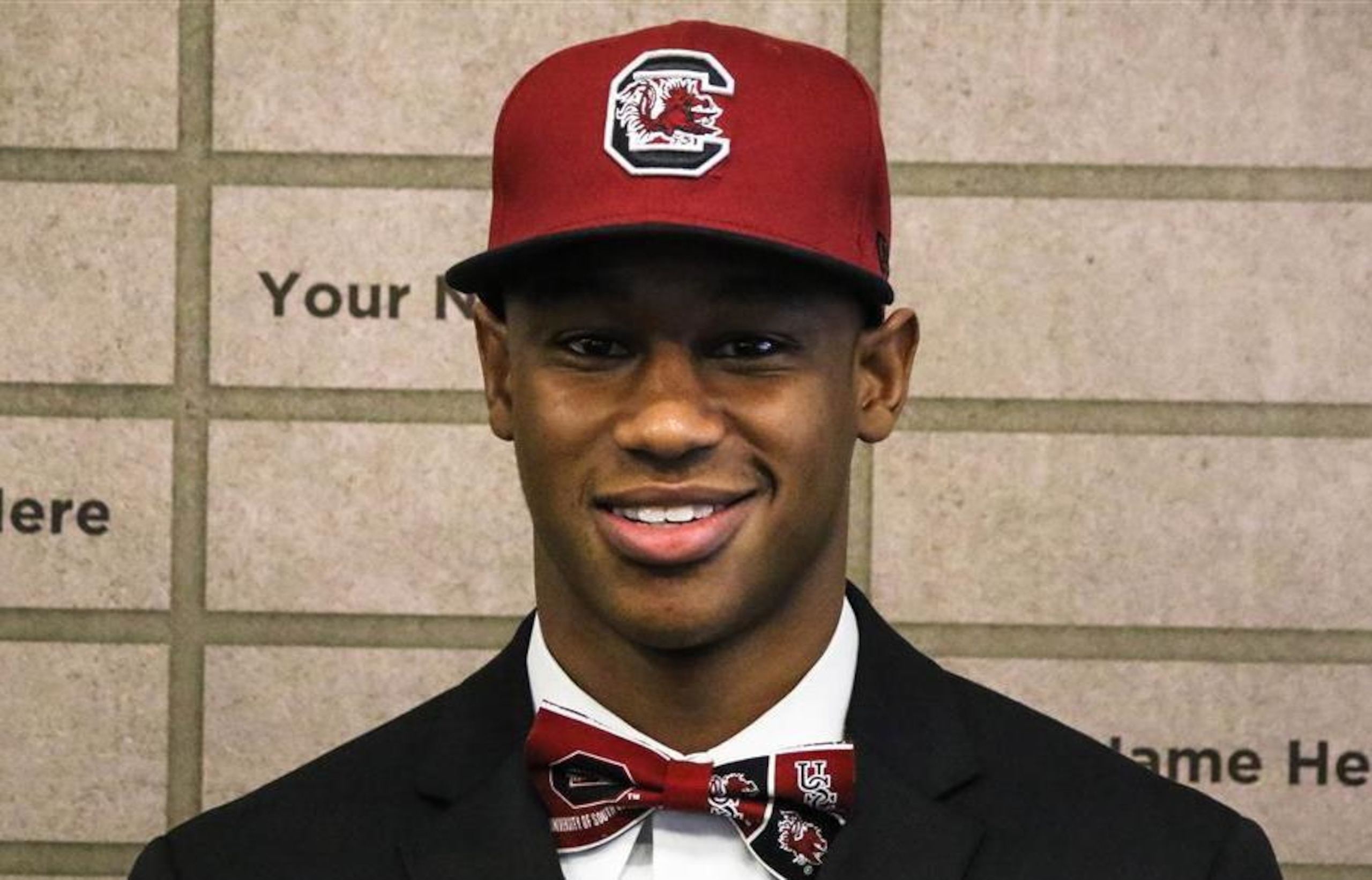 South Carolina QB Lorenzo Nunez