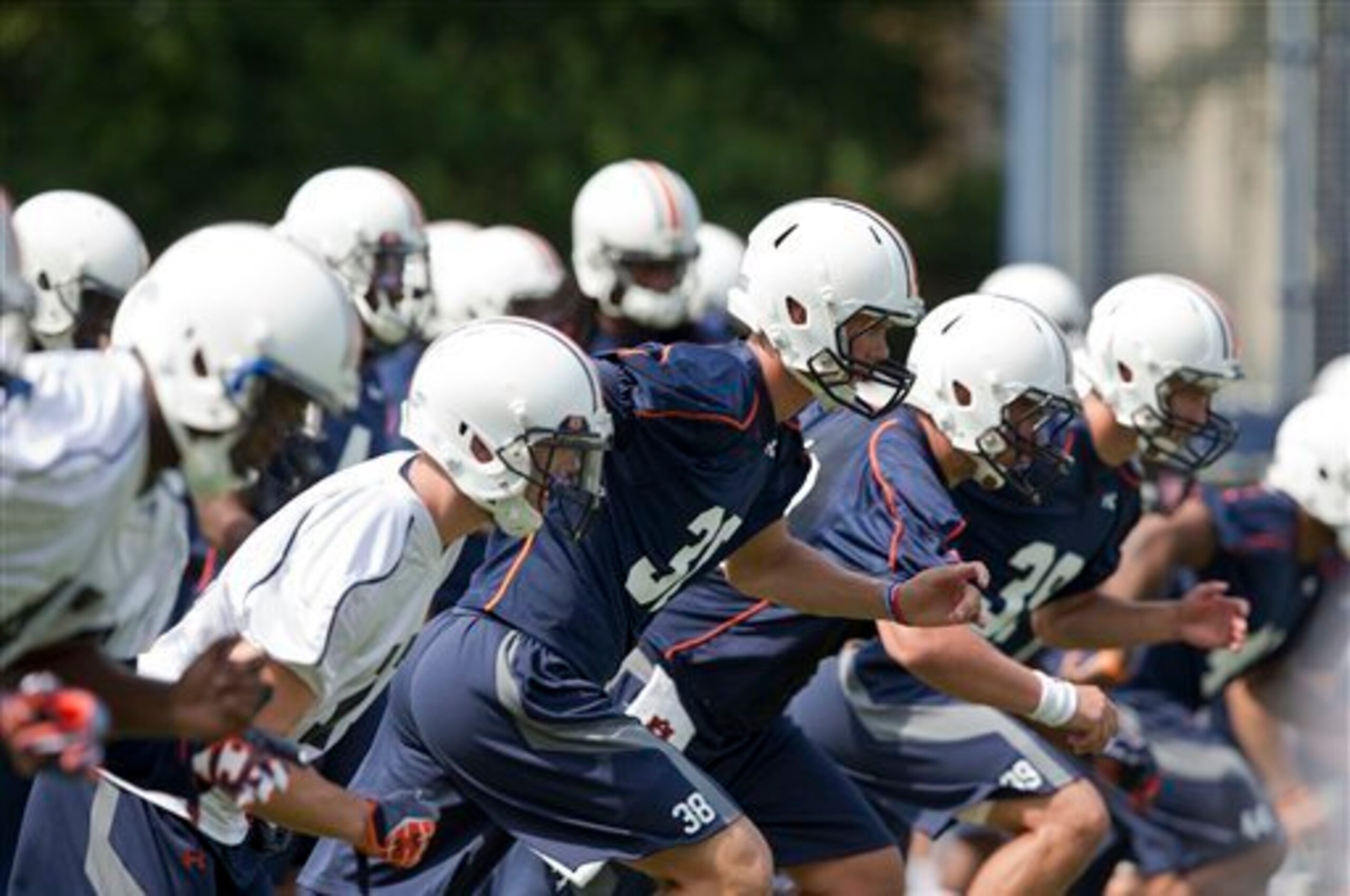 Auburn football team practices