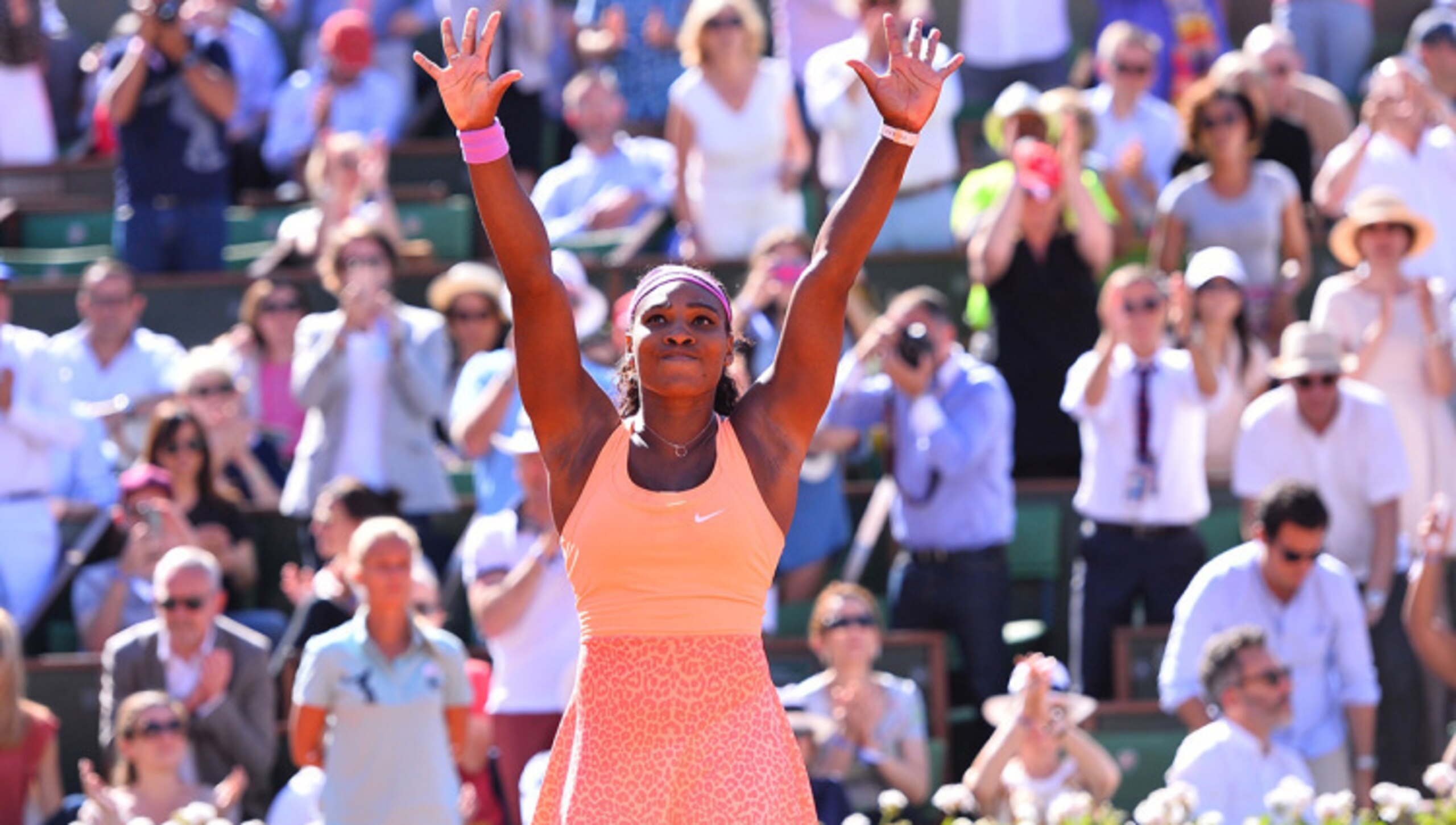 Serena Williams wins her 20th career Grand Slam at the 2015 French Open.