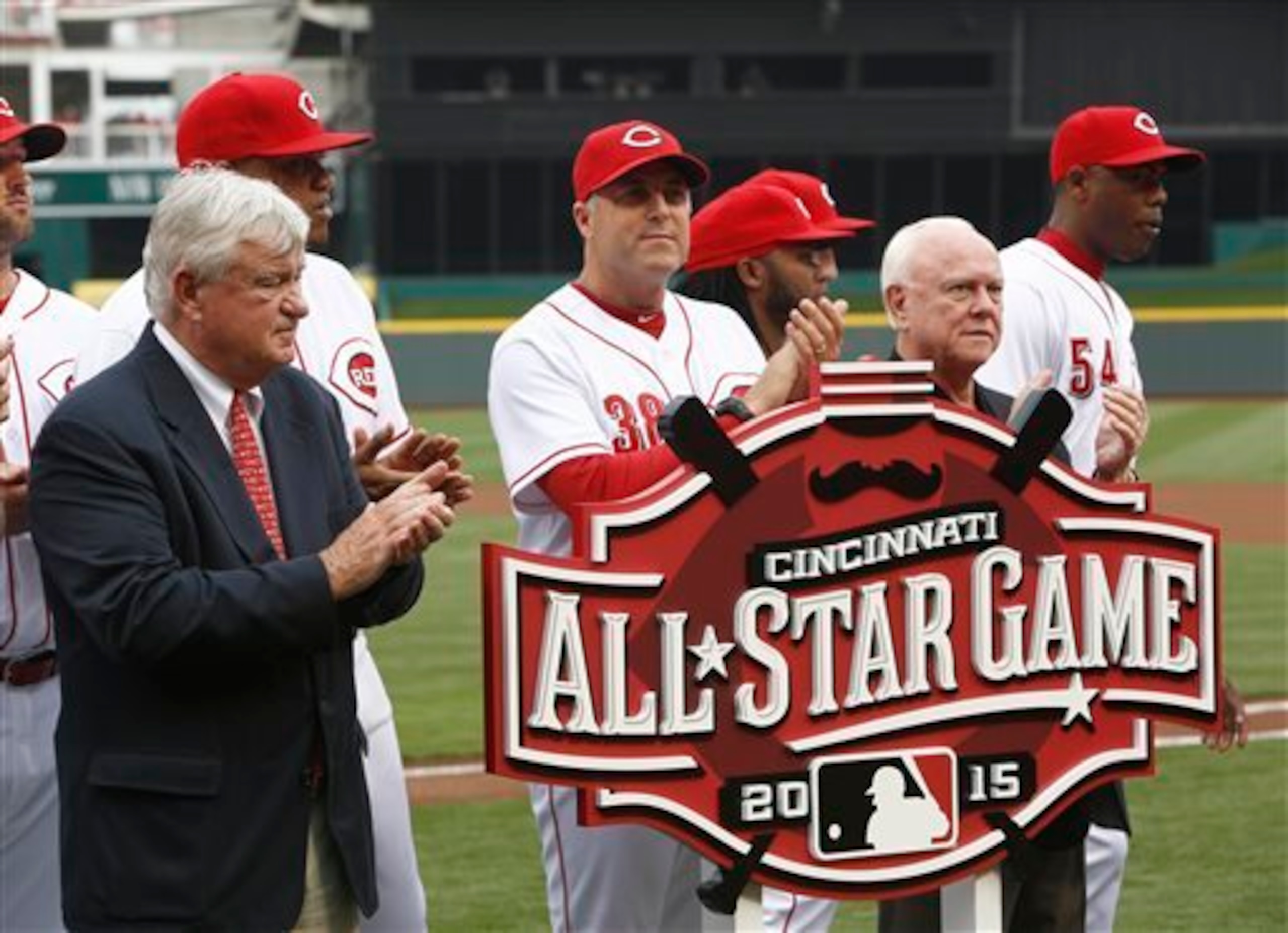 The Reds shouldn't delay their rebuild just because Cincinnati is hosting the All-Star Game.