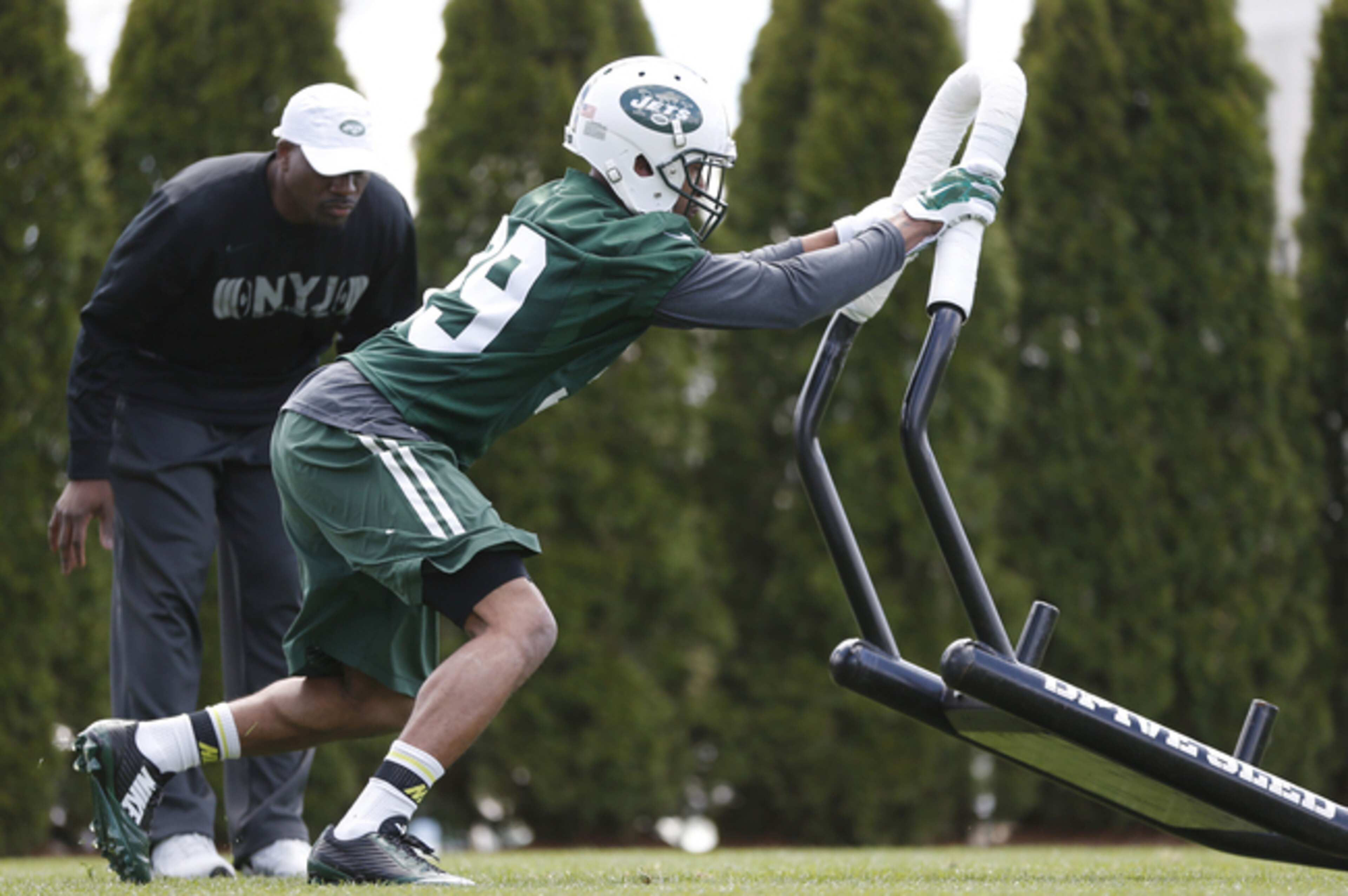 Jets DB Antonio Allen (39, above) has been a square peg shoved into round, triangular and hexagonal holes. Jets DB Antonio Allen (39, above) has been a square peg shoved into round, triangular and hexagonal holes.