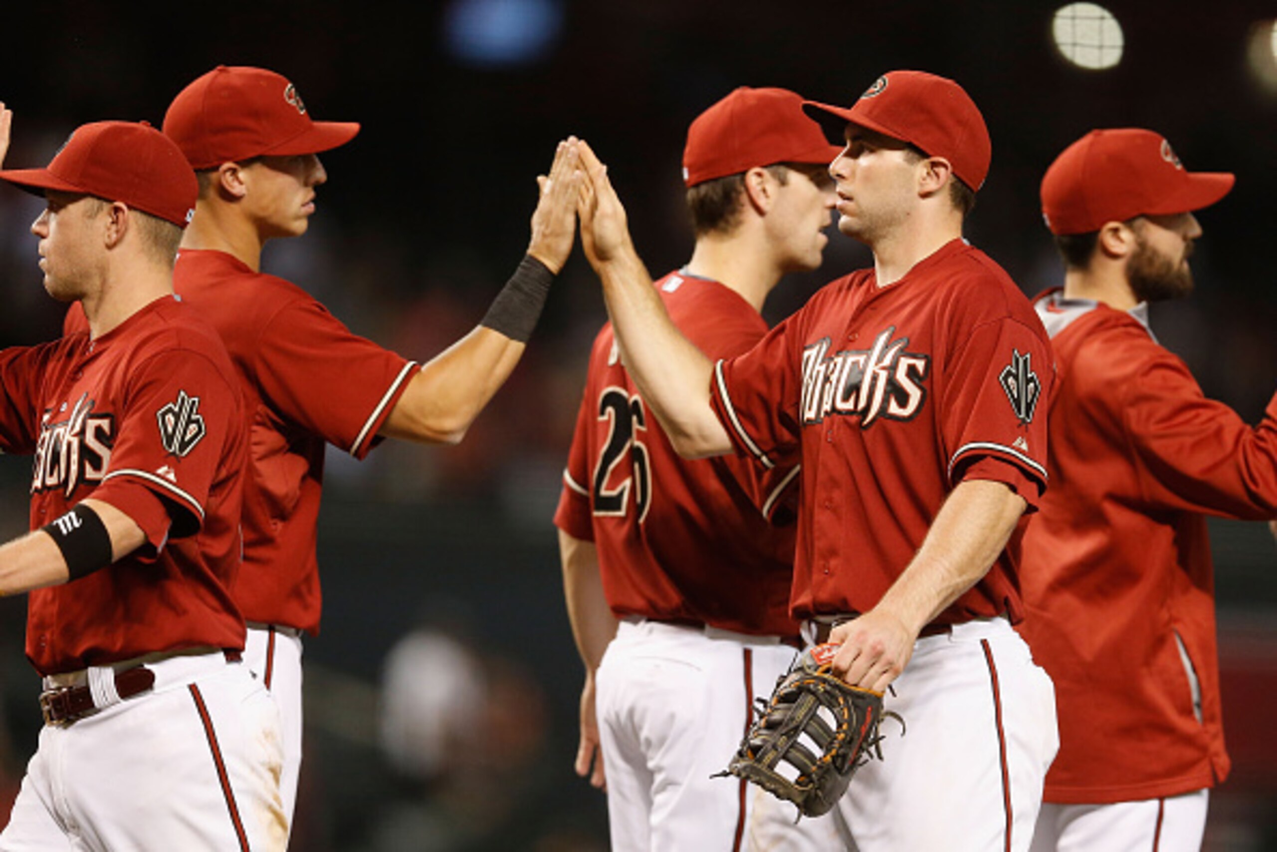 The Diamondbacks are hovering around .500, but shouldn't part with their prospects in 2015.