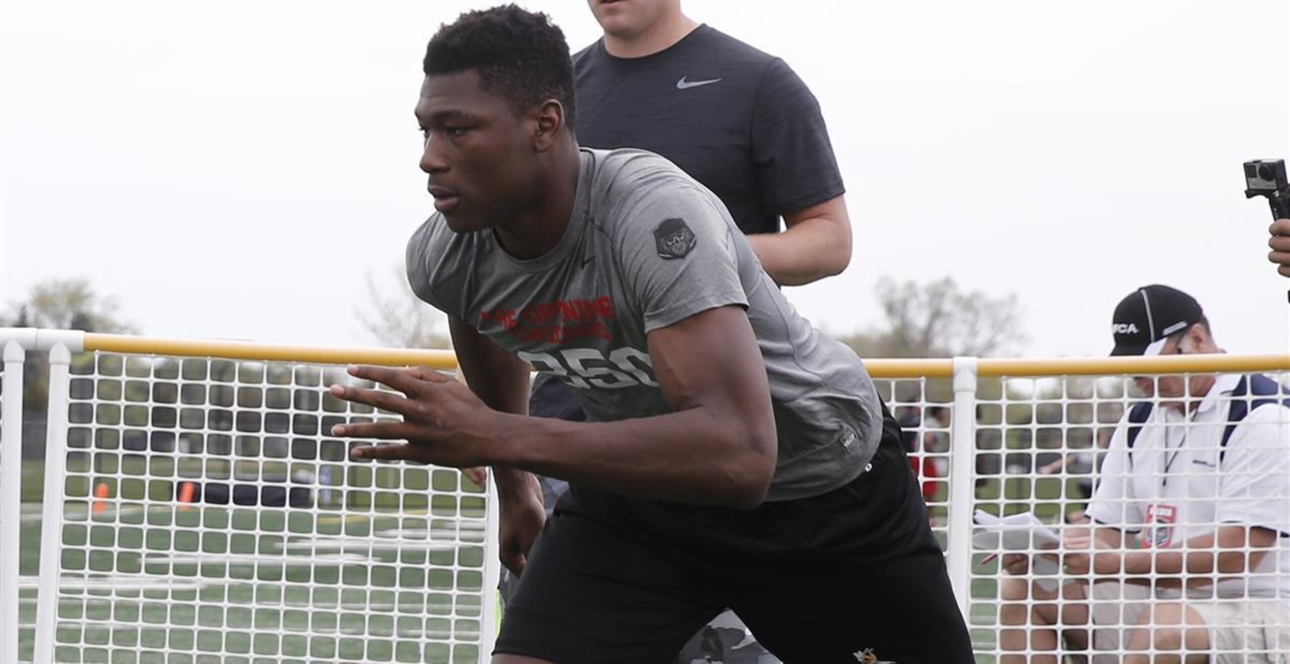 4-star DE Josh King