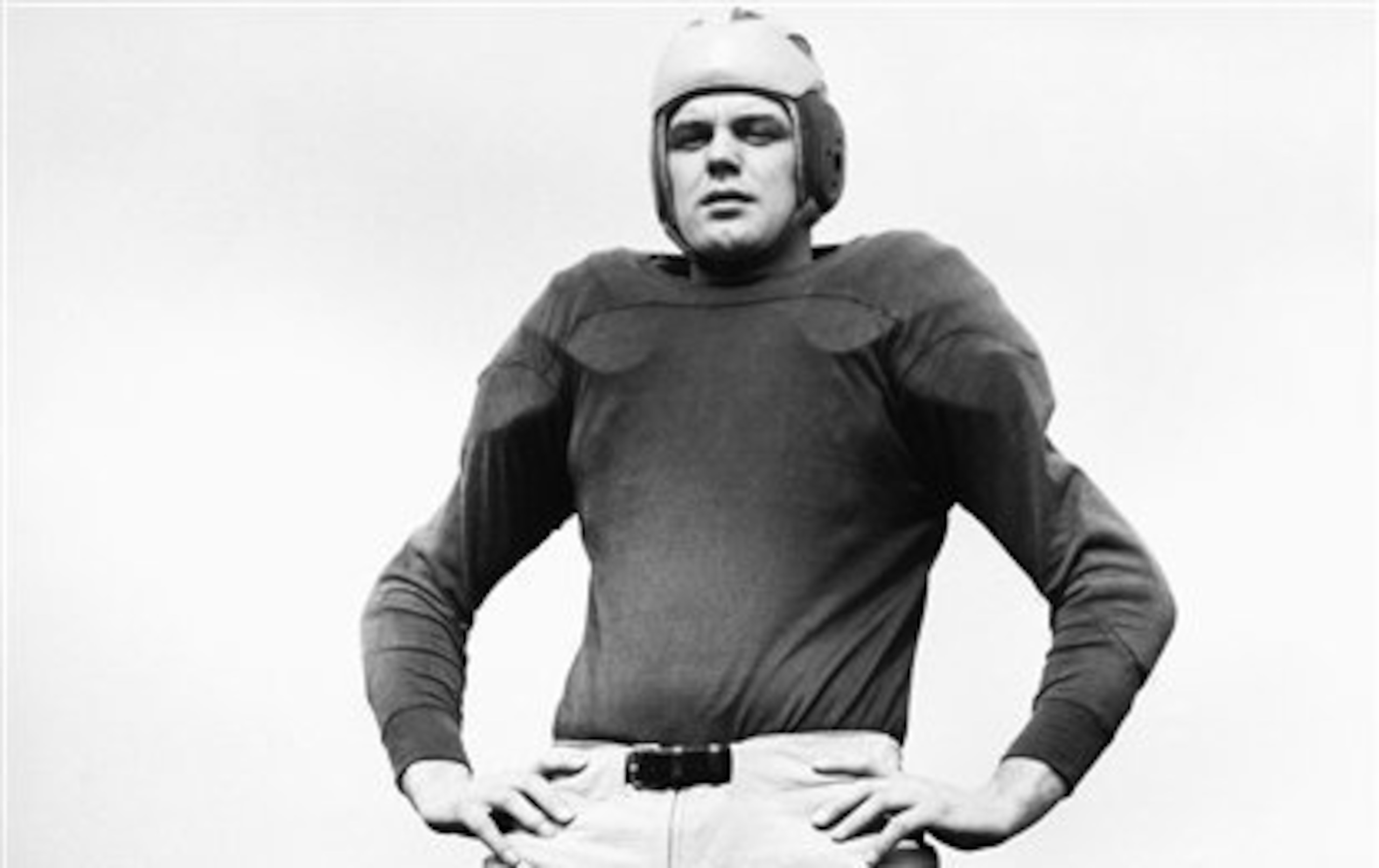 Michigan center/linebacker Tony Momsen