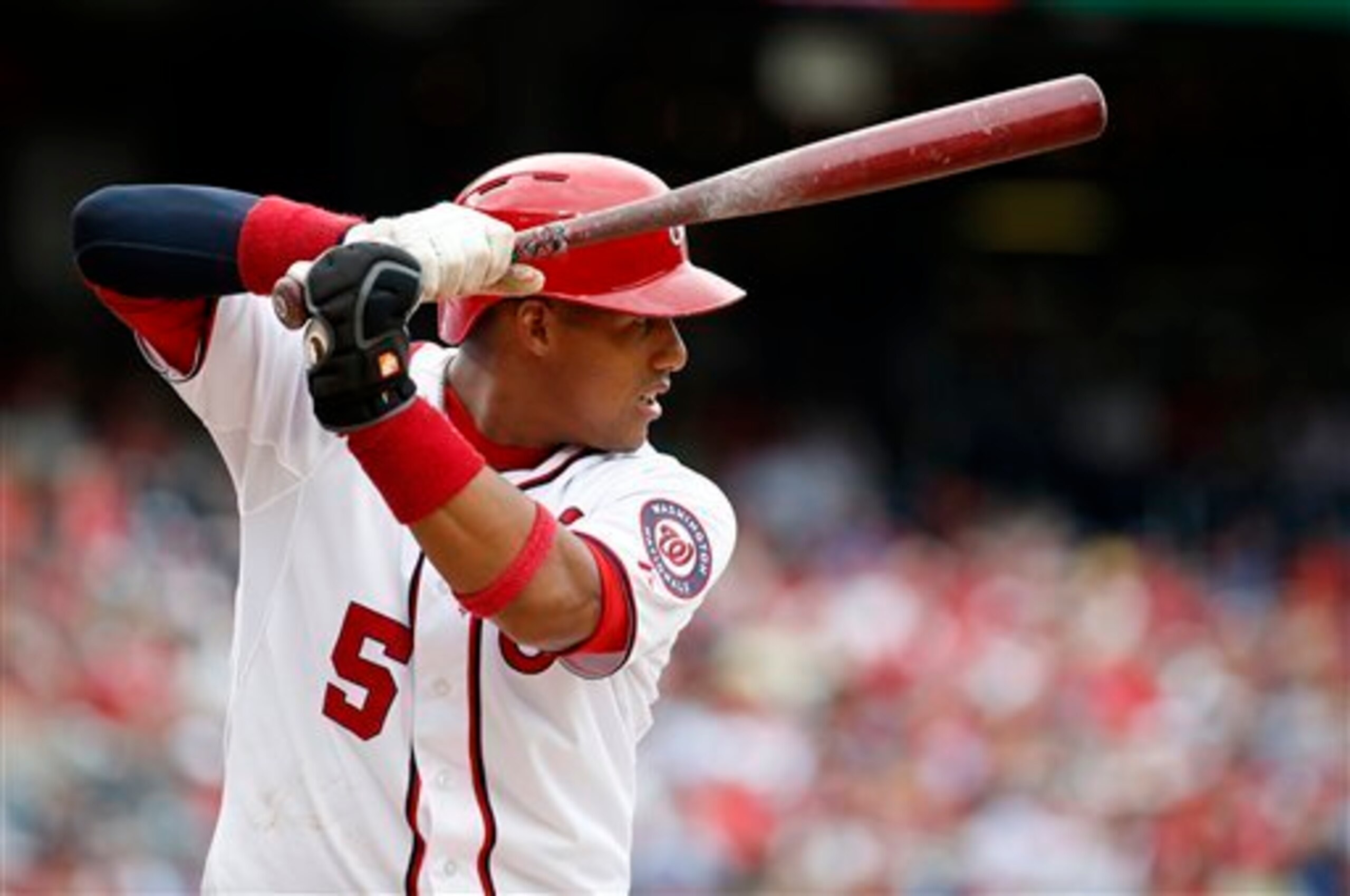 Yunel Escobar jumped into the top five for NL second basemen in the latest All Star Game voting update.