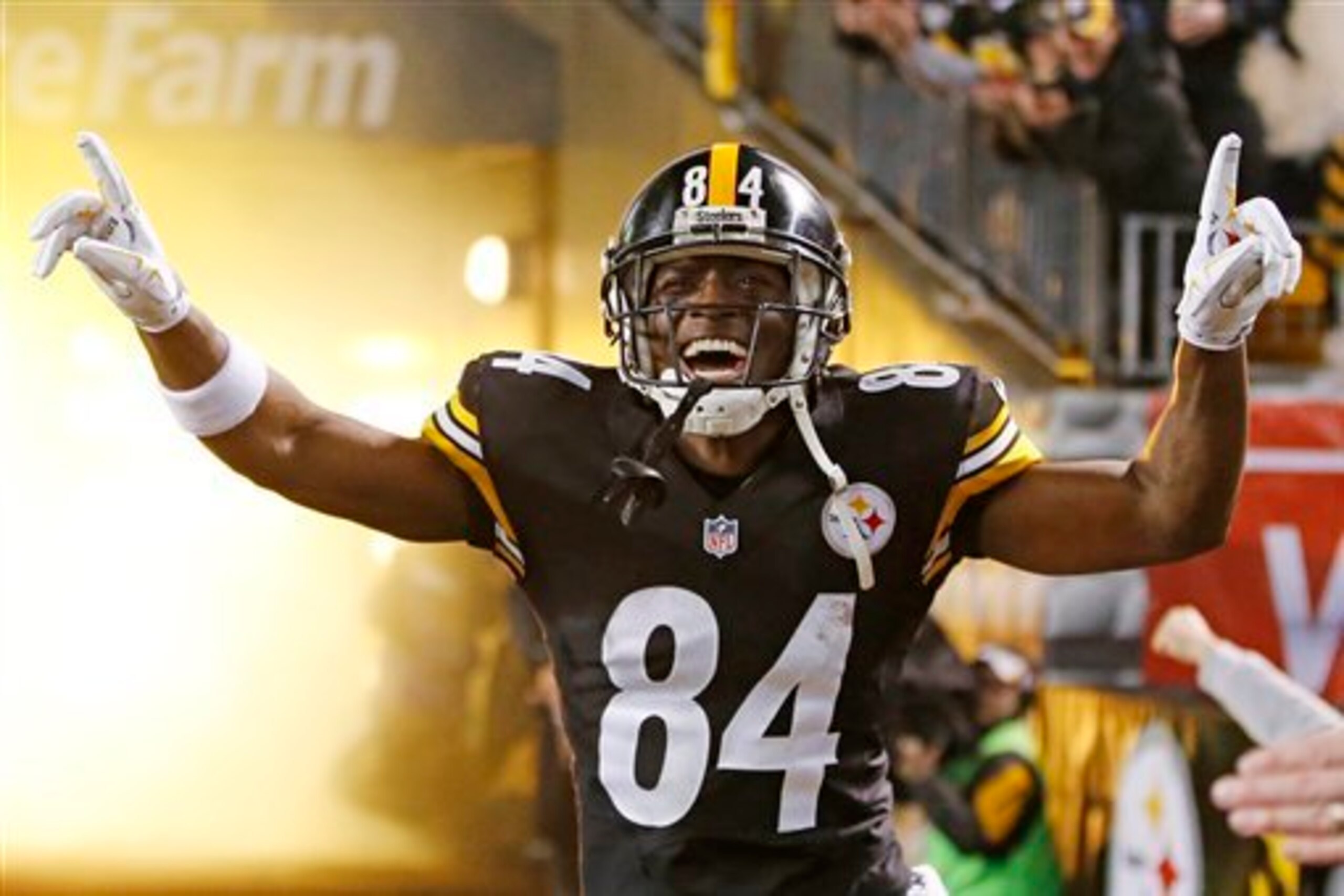 Will Antonio Brown earn his third team MVP award in 2015? Will Antonio Brown earn his third team MVP award in 2015?