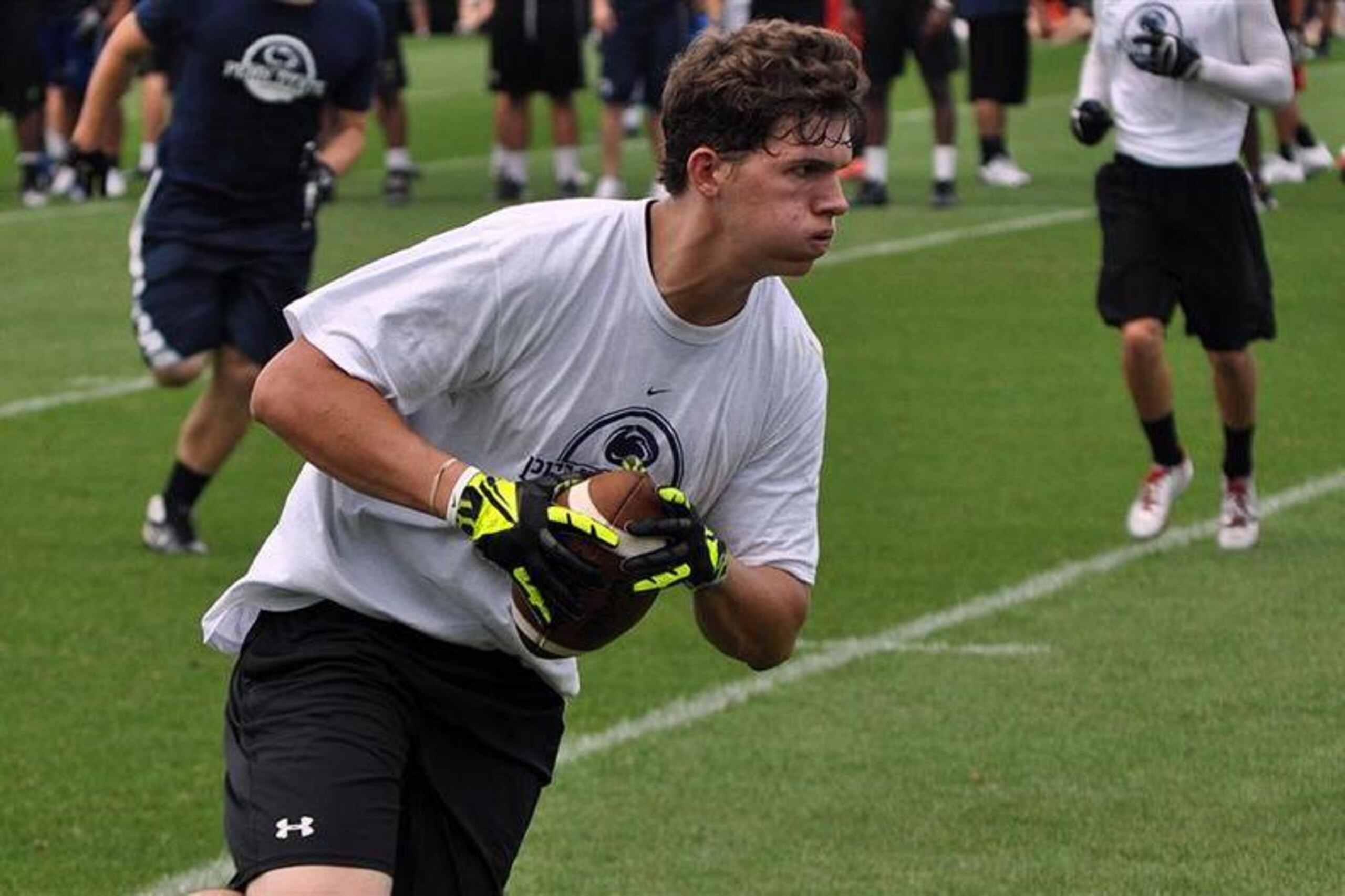 Elite TE prospect Chris Clark.
