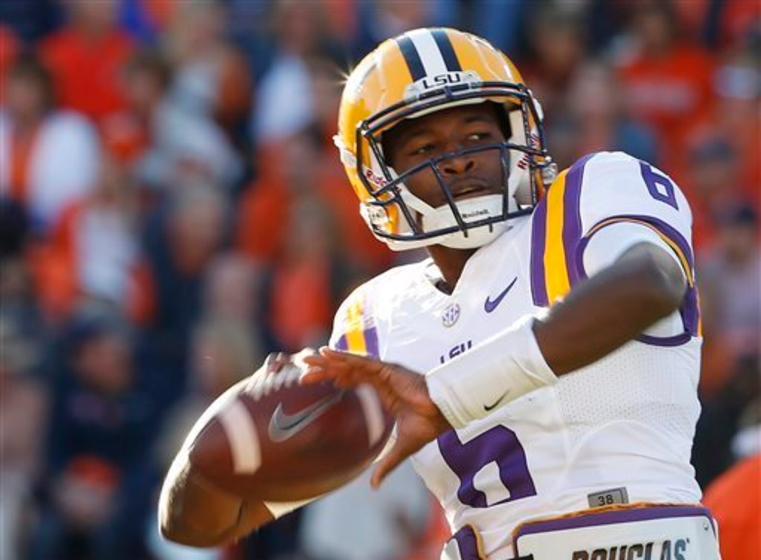 LSU QB Brandon Harris struggled with his opportunity last season.