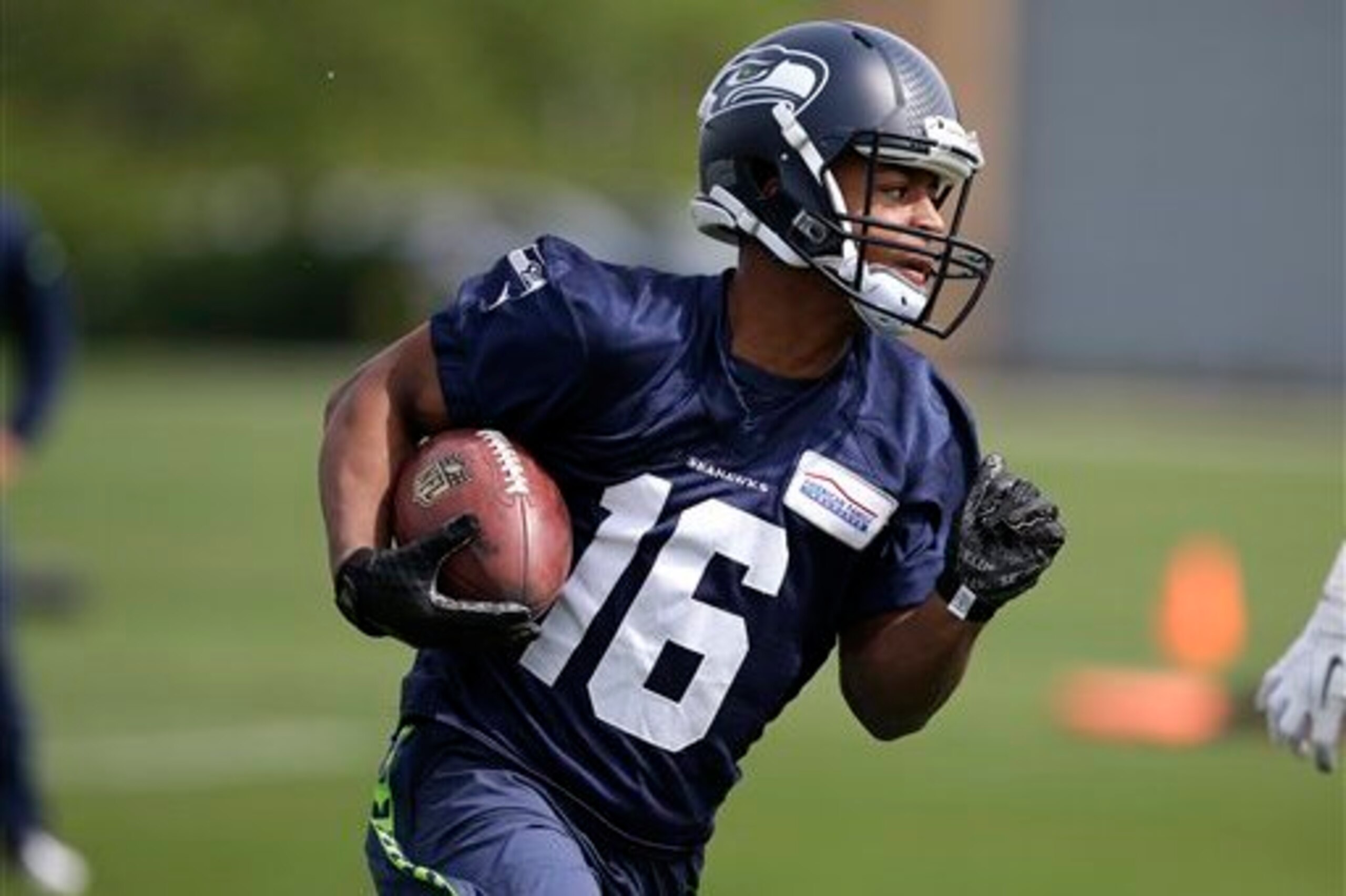 Seattle Seahawks third-round pick Tyler Lockett is one of the rookie sleepers you should roll the dice on in fantasy football this year.