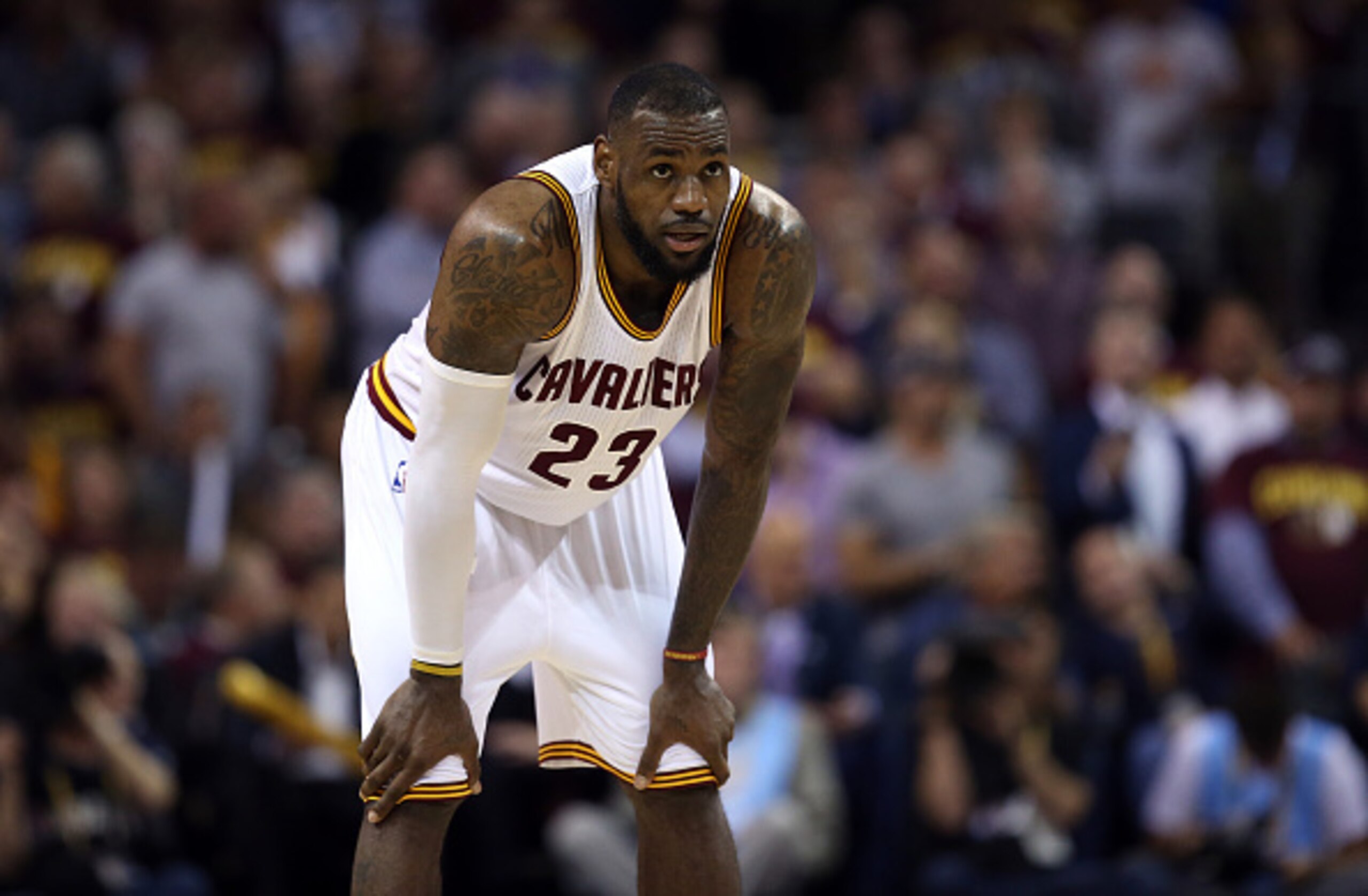After injuries to both Kevin Love and Kyrie Irving, LeBron James was forced to carry a historically bad title contender in 2015.
