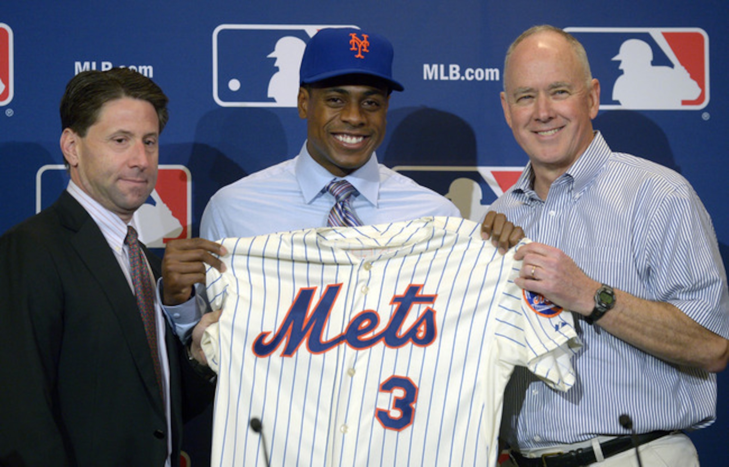 Nobody in this picture has done his job well in 2015. Nobody in this picture has done his job well in 2015.