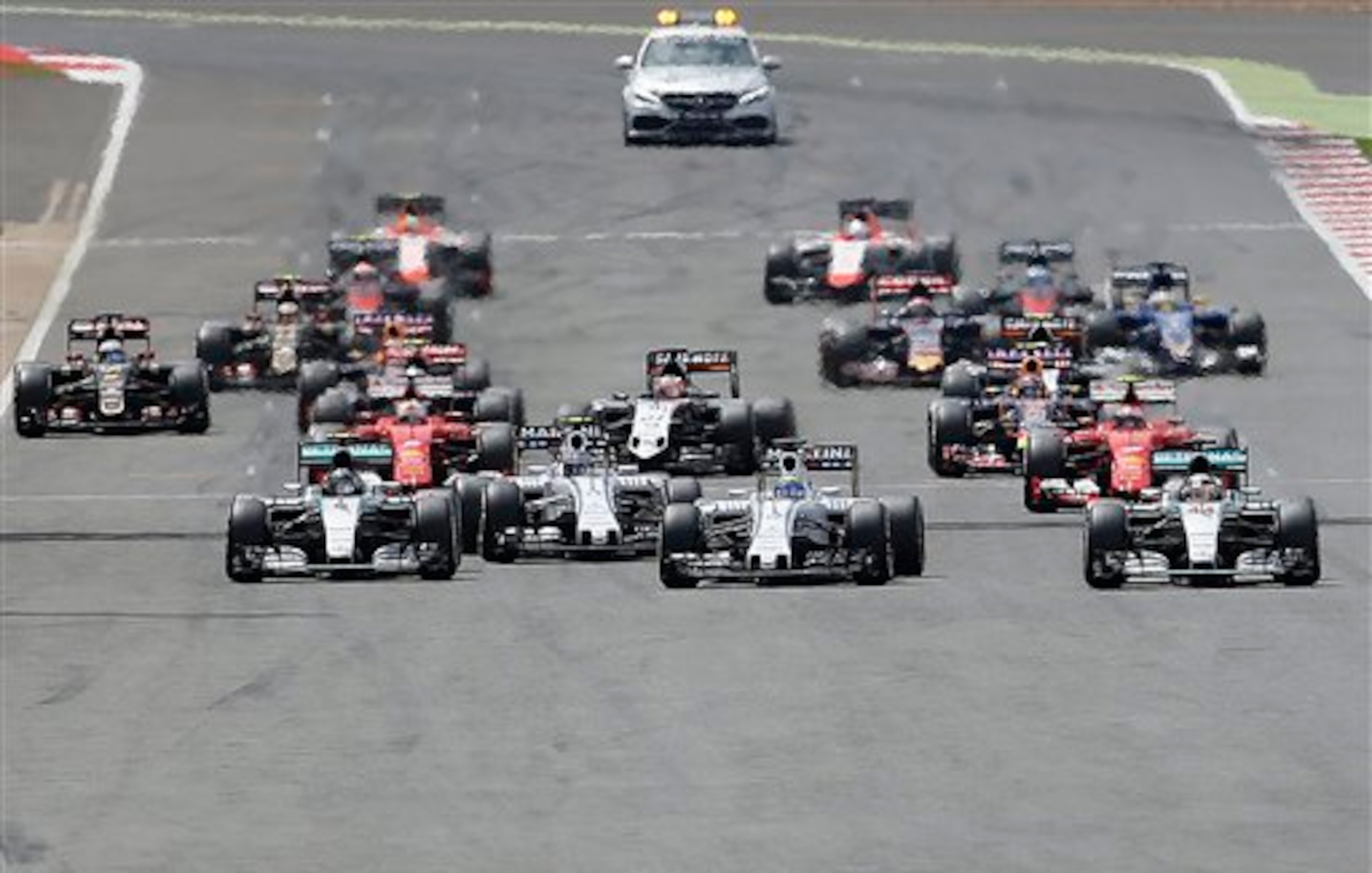 The Williams engineers make a great start. Or was it Felipe Massa? The Williams engineers make a great start. Or was it Felipe Massa?