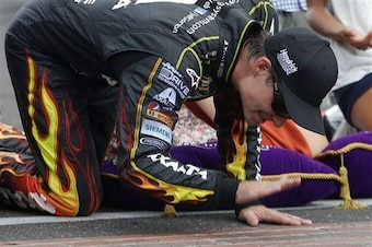 Jeff Gordon won a record fifth Brickyard 400 last year. Can he make it six on Sunday?