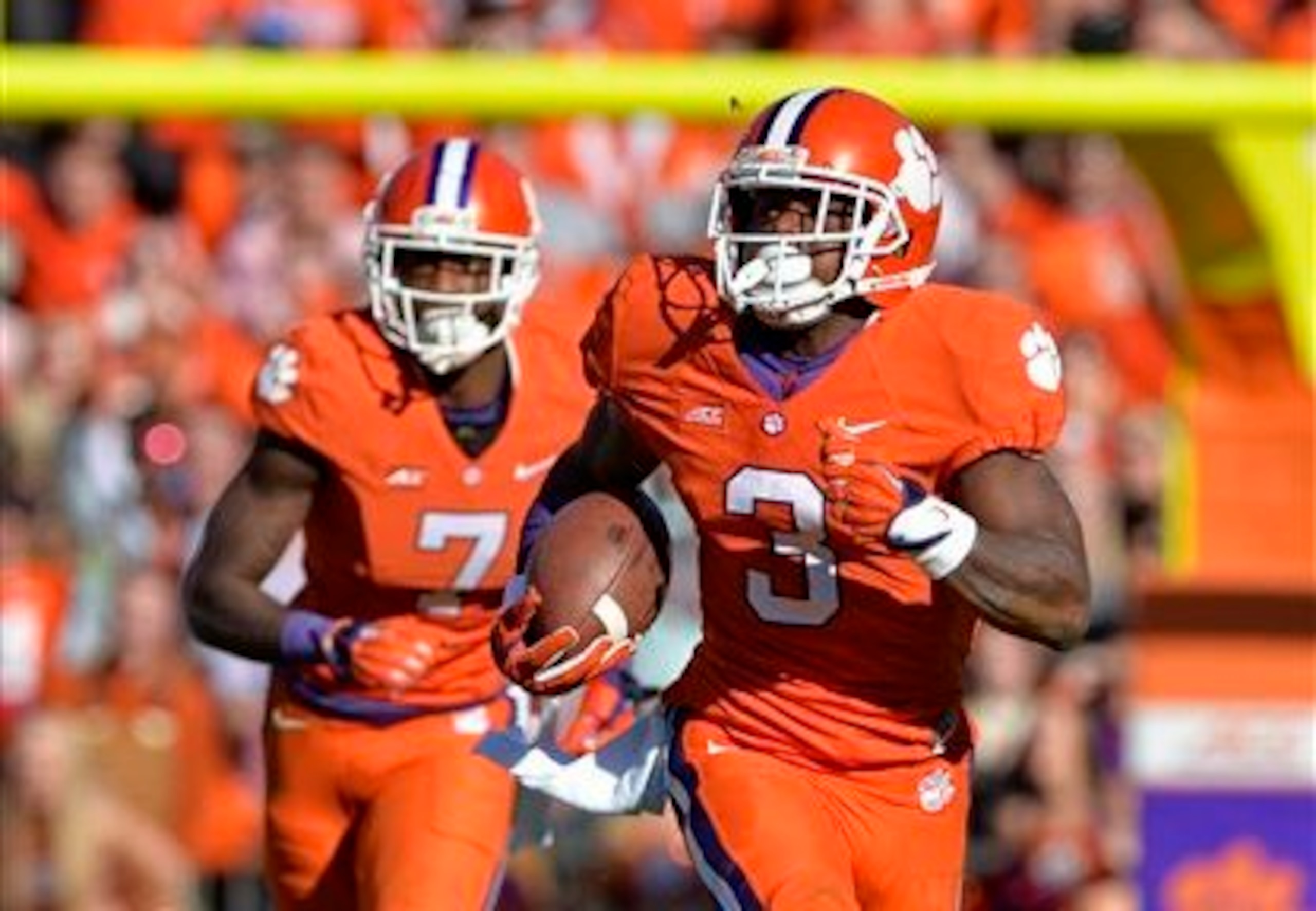 Mike Williams (left) and Artavis Scott (right)