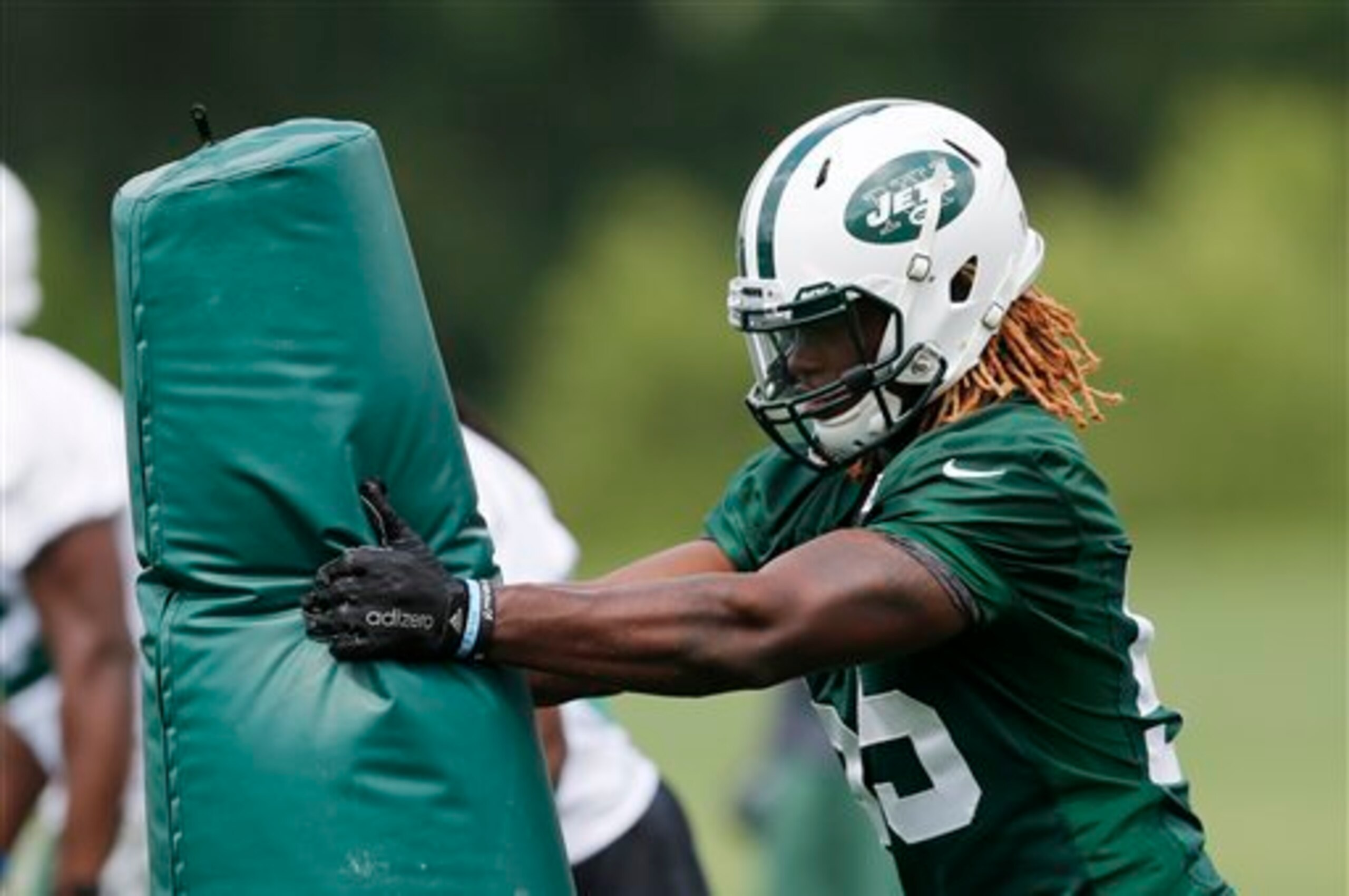 Rookie outside linebacker Lorenzo Mauldin (above) will be competing with Calvin Pace for a starting job in the Jets defense. Rookie outside linebacker Lorenzo Mauldin (above) will be competing with Calvin Pace for a starting job in the Jets defense.