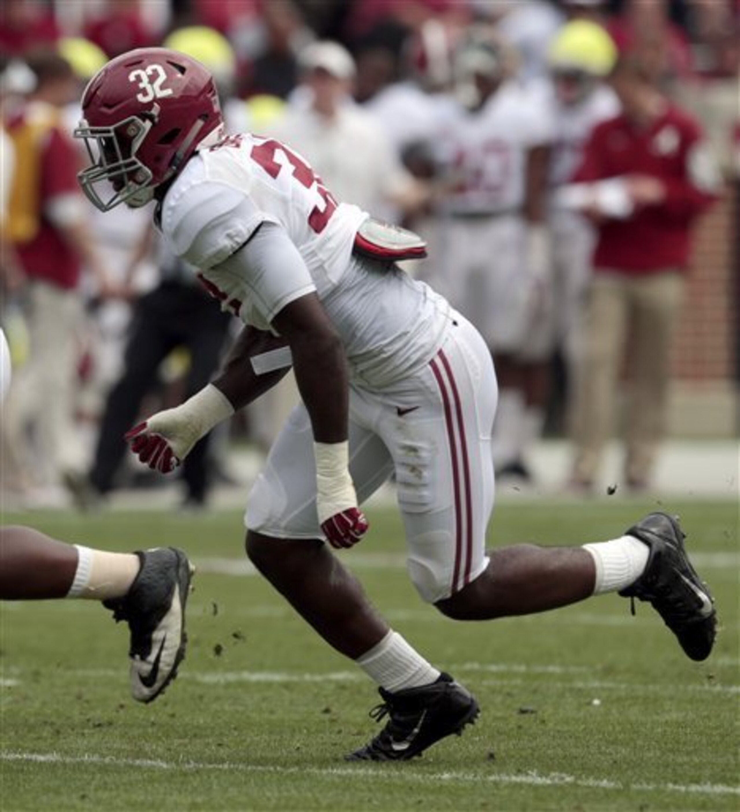 Rashaan Evans is one of numerous players trying to land a regular role with the Crimson Tide.