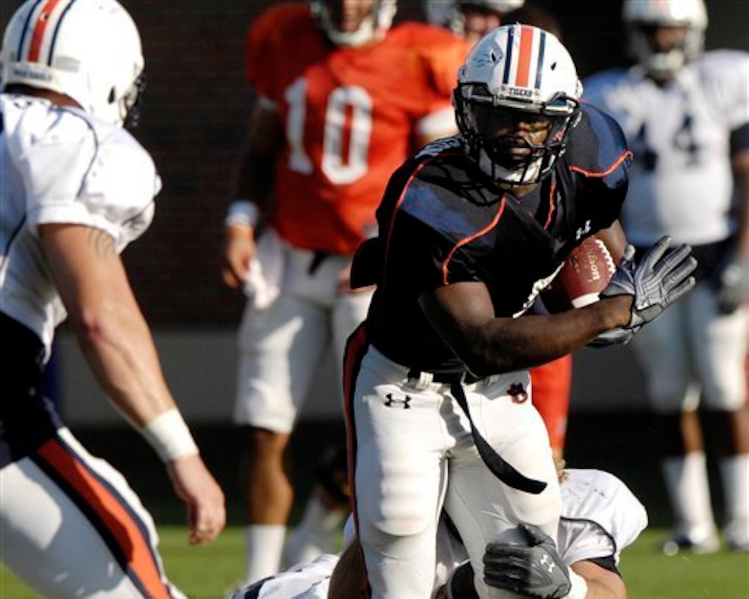 Jovon Robinson could give Auburn's running game a jolt in 2015.