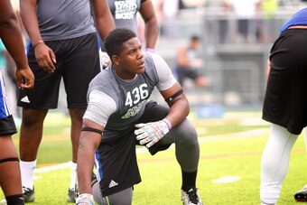 Five-star DE Xavier Kelly