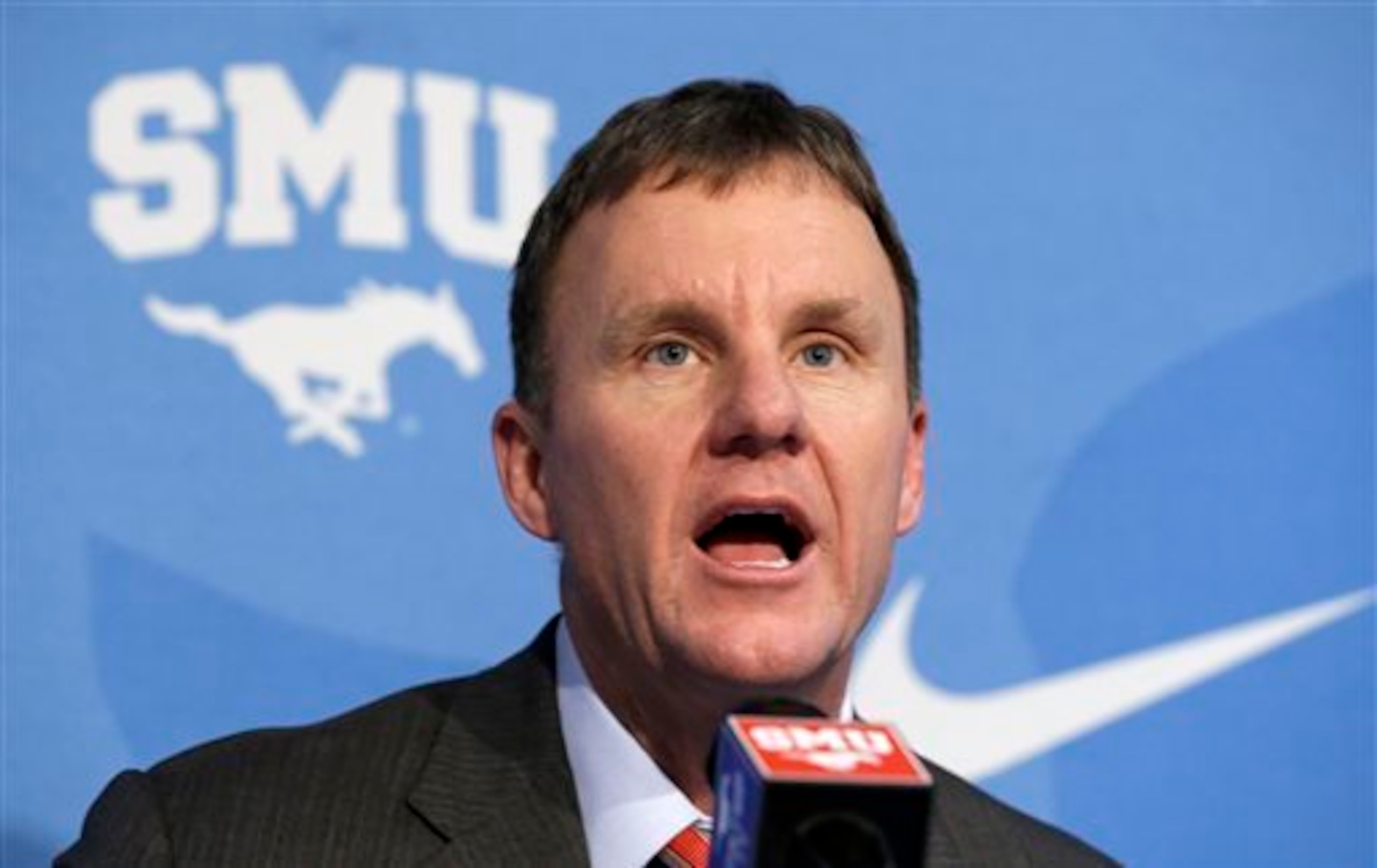 Chad Morris hopes to bring life to SMU's flagging program.