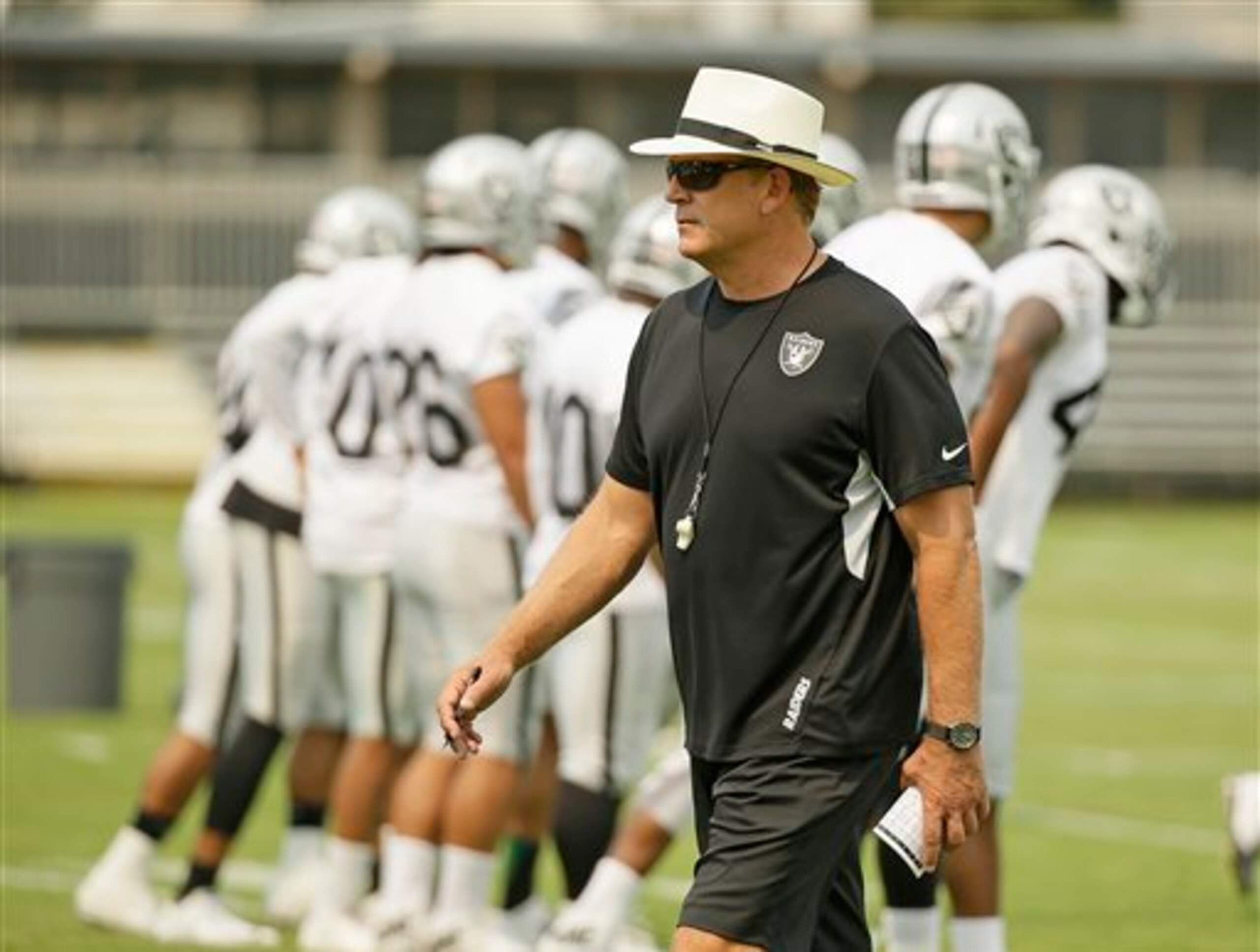 Raiders head coach Jack Del Rio