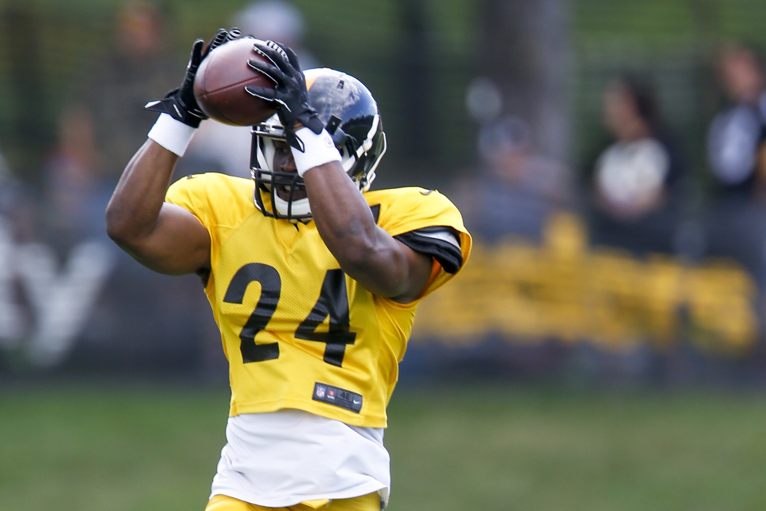 Doran Grant returned an interception for a touchdown during training camp.